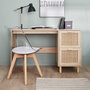 Voir la diapositive 2 : SWEEEK Bureau décor bois et cannage - Camargue - 120cm. 2 tiroirs