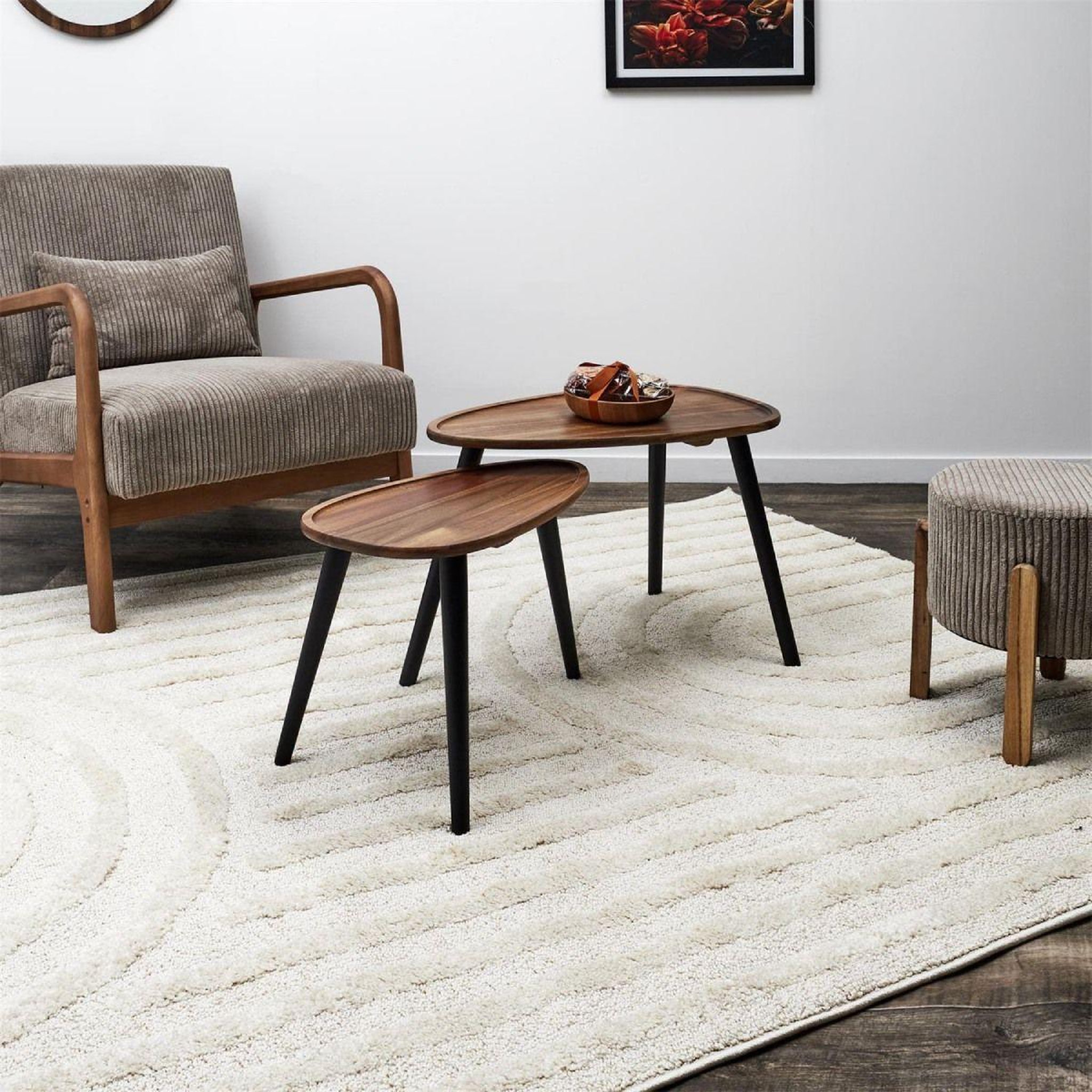 Voir la diapositive 4 : The Home Deco Factory Lot de 2 tables basses gigognes  galet  60cm marron