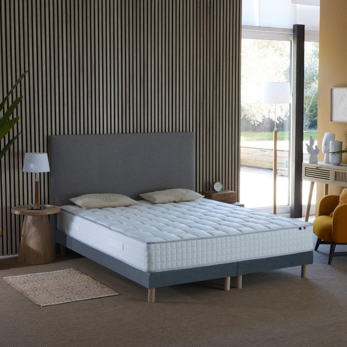 IDLITERIE Ensemble literie : matelas à ressorts COSMOS et sommier - qualité française