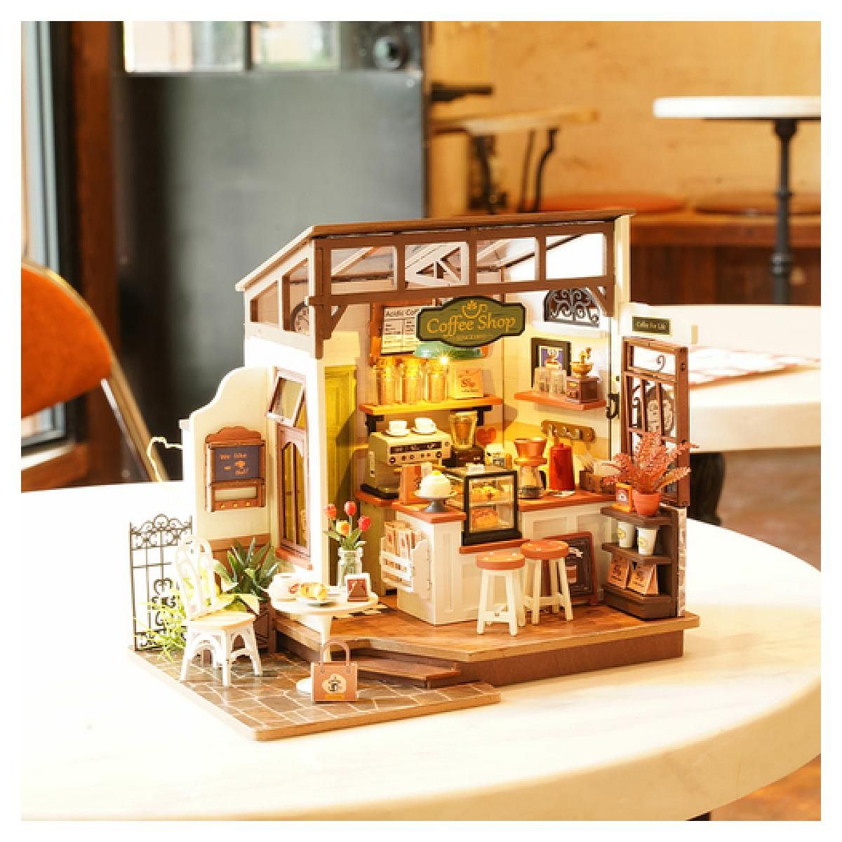 ROBOTIME Maquette Coffee Shop No 17