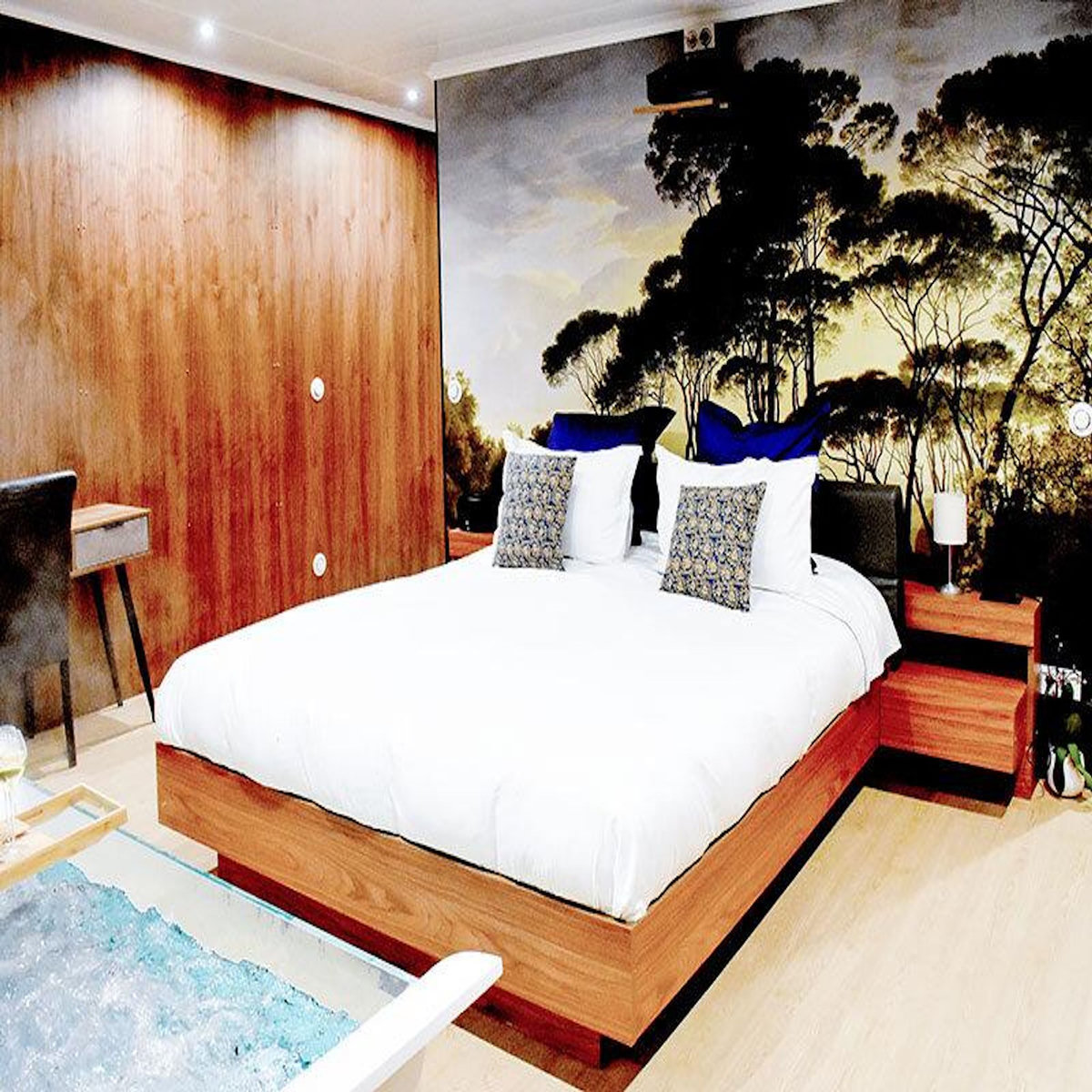 Smartbox Séjour insolite de 2 jours en suite flottante de luxe avec bain bouillonnant près de Paris - Coffret Cadeau Séjour