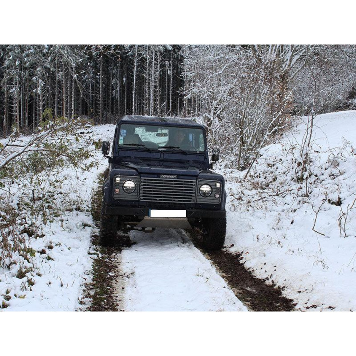 Smartbox Journée d'initiation au pilotage de véhicule de type 4x4 dans le Loiret - Coffret Cadeau Sport & Aventure