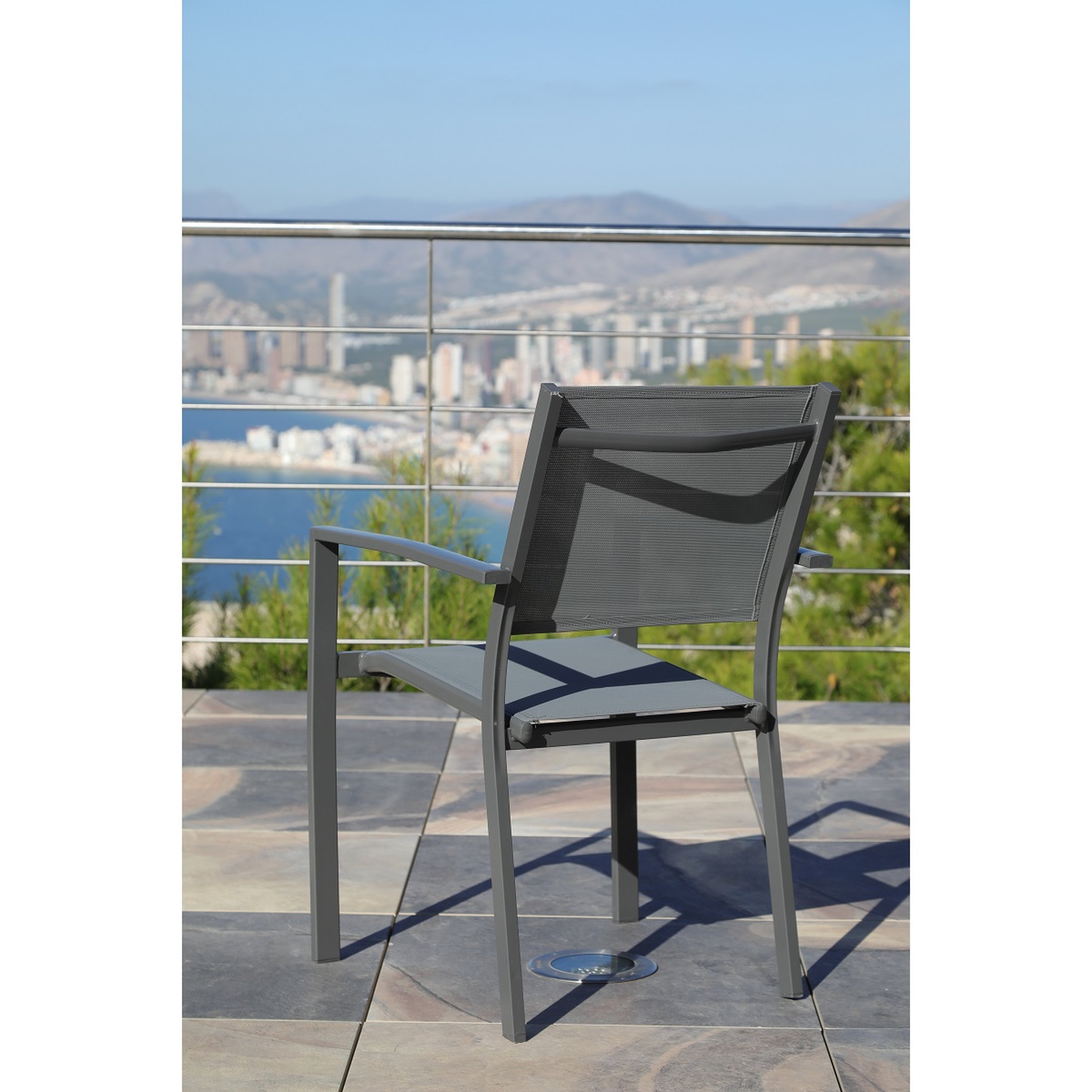 Voir la diapositive 2 : Fauteuil de jardin non matelassé PIVOINE