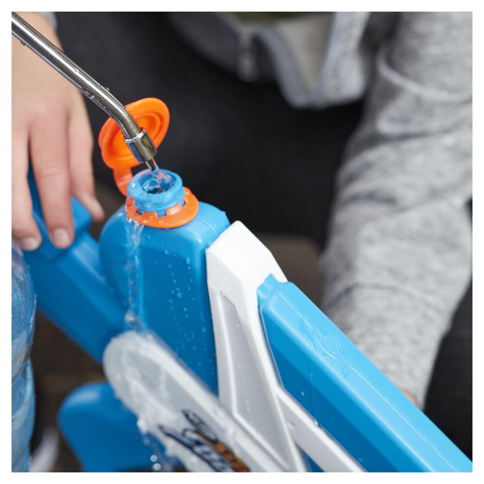 Voir la diapositive 6 : Nerf Super Soaker Twister