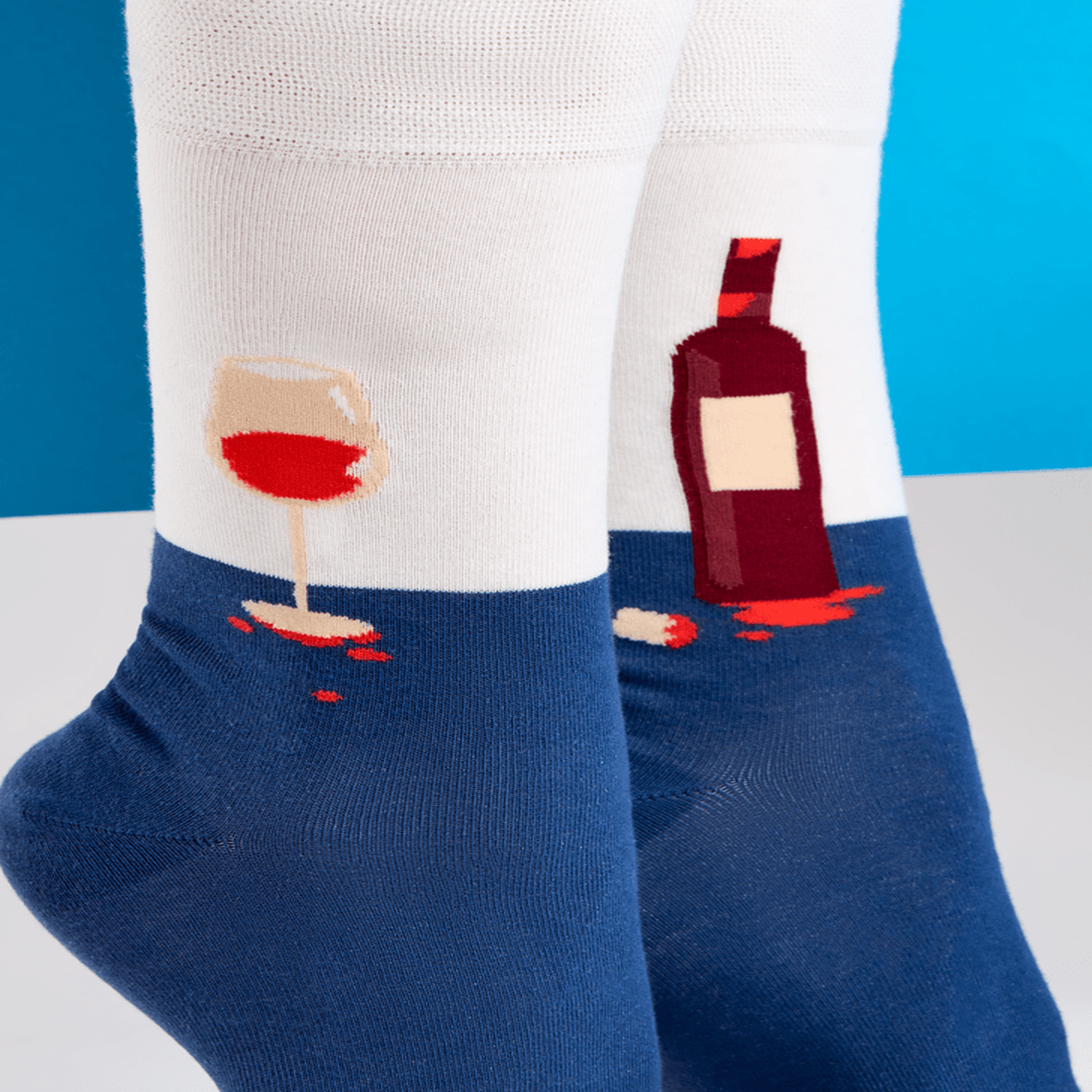 Voir la diapositive 5 : DEDOLES Chaussettes bouteille et verre de vin