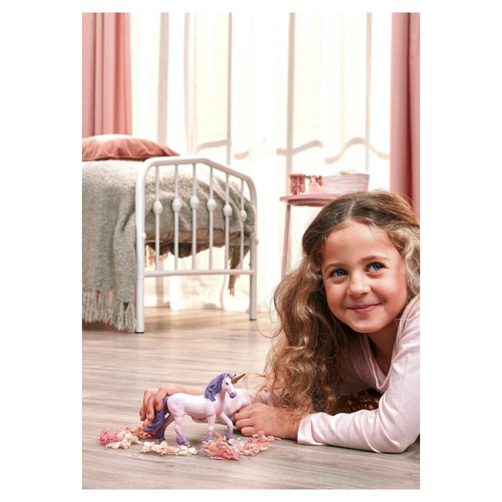 Voir la diapositive 3 : Schleich 70992 figurine BAYALA Jument Licorne Seraphina