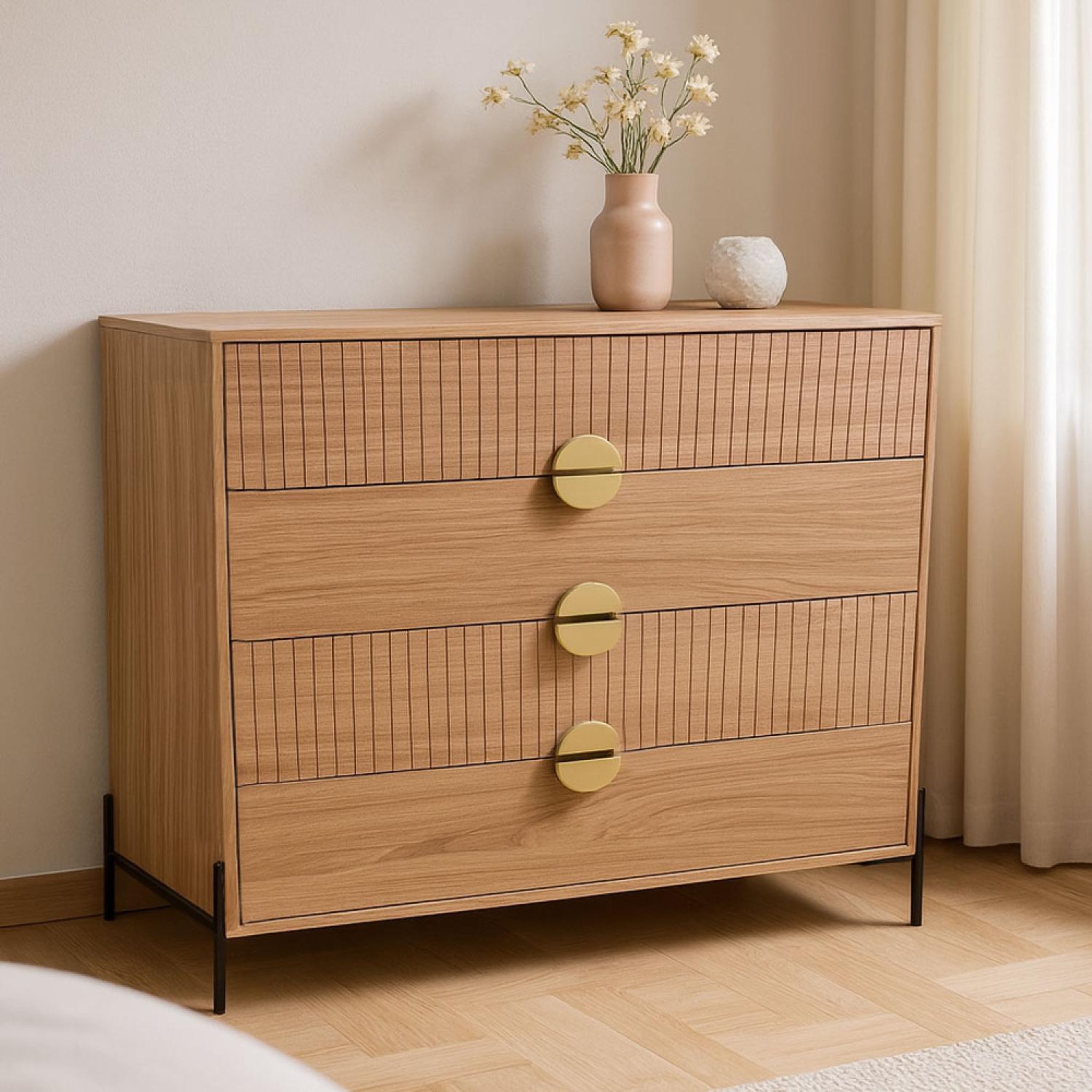 Voir la diapositive 2 : CONCEPT USINE Commode 4 tiroirs décor bois rainuré 84cm vallo