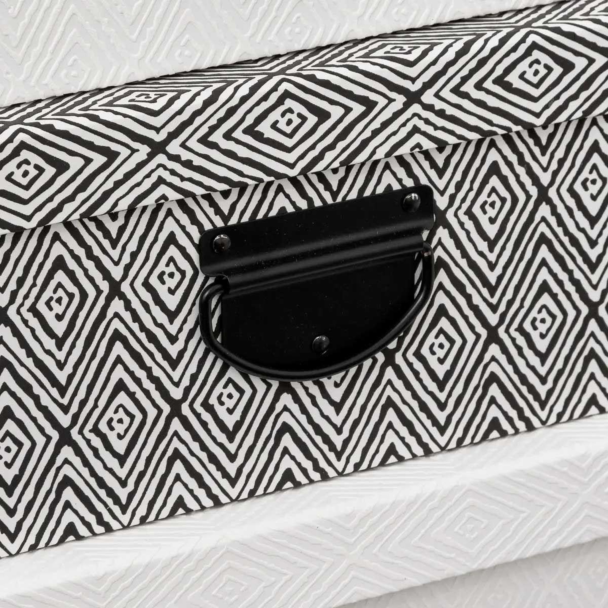 Voir la diapositive 4 : FIVE Lot de 4 boîtes de rangement  effet relief  39cm blanc