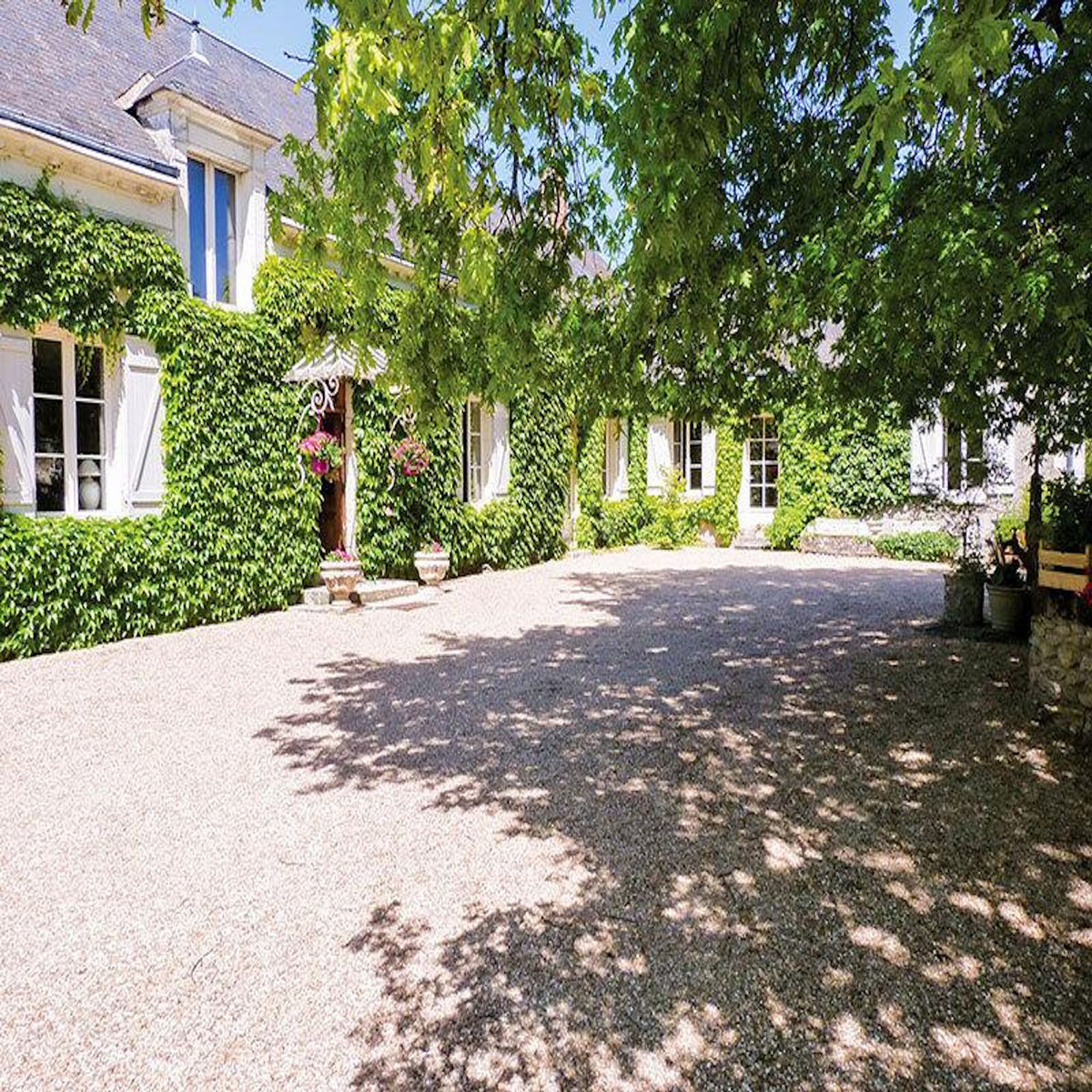 Smartbox 2 jours près de Tours avec modelage, visite de cave et dégustation de vins - Coffret Cadeau Séjour