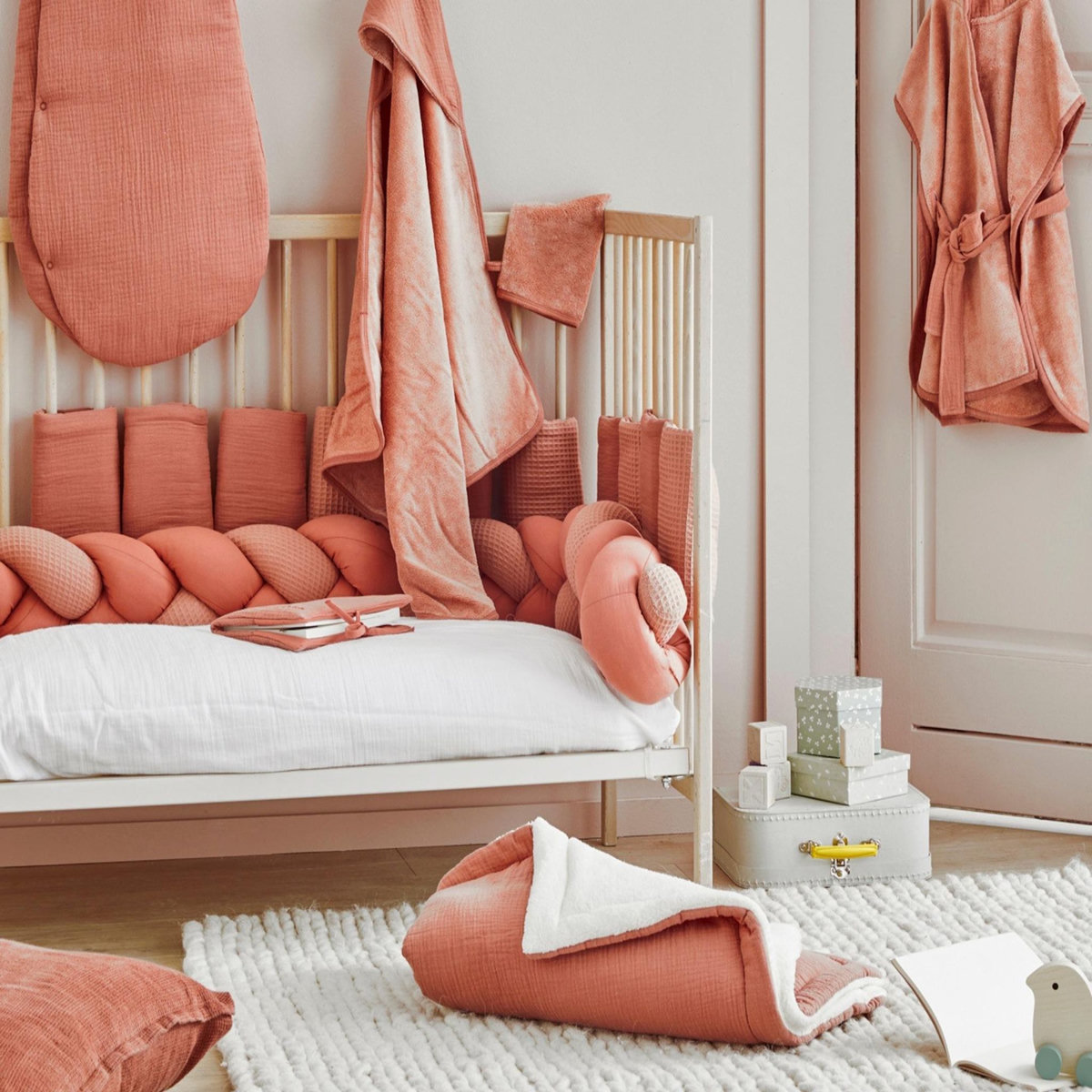 BB&CO Tour de lit bébé coton/polyester Mix and Match 10 pièces