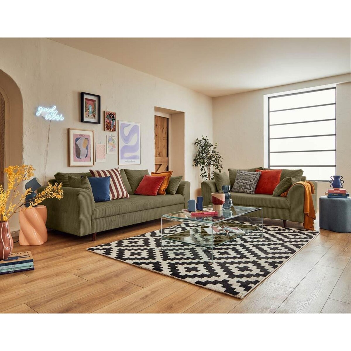 LISA DESIGN Rune - canapé 3 places - en velours côtelé