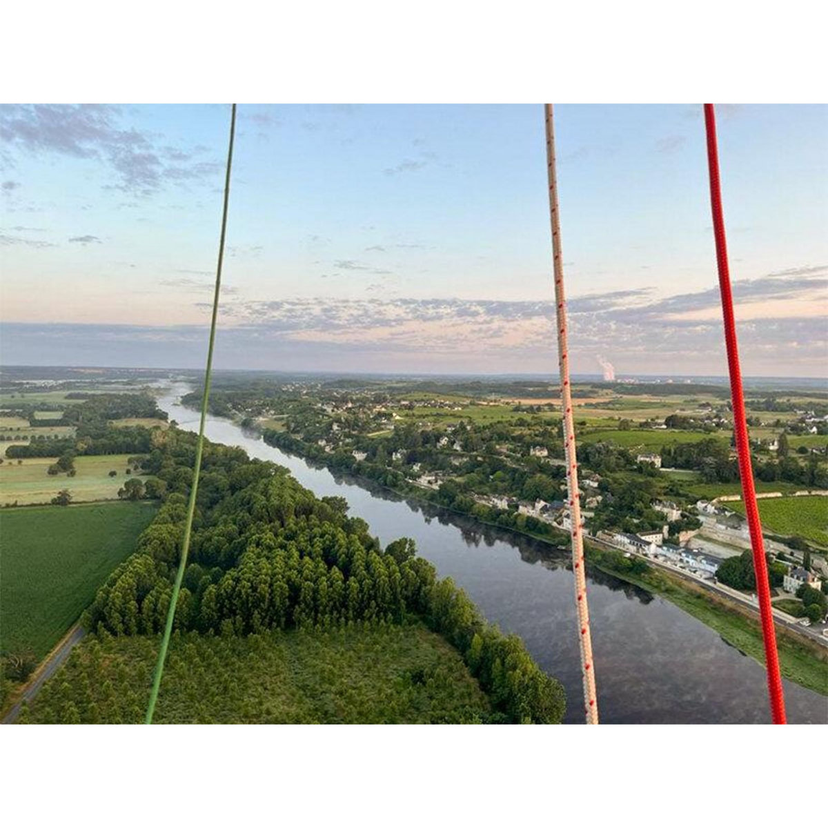 Smartbox Vol en montgolfière près de Chinon en semaine - Coffret Cadeau Sport & Aventure