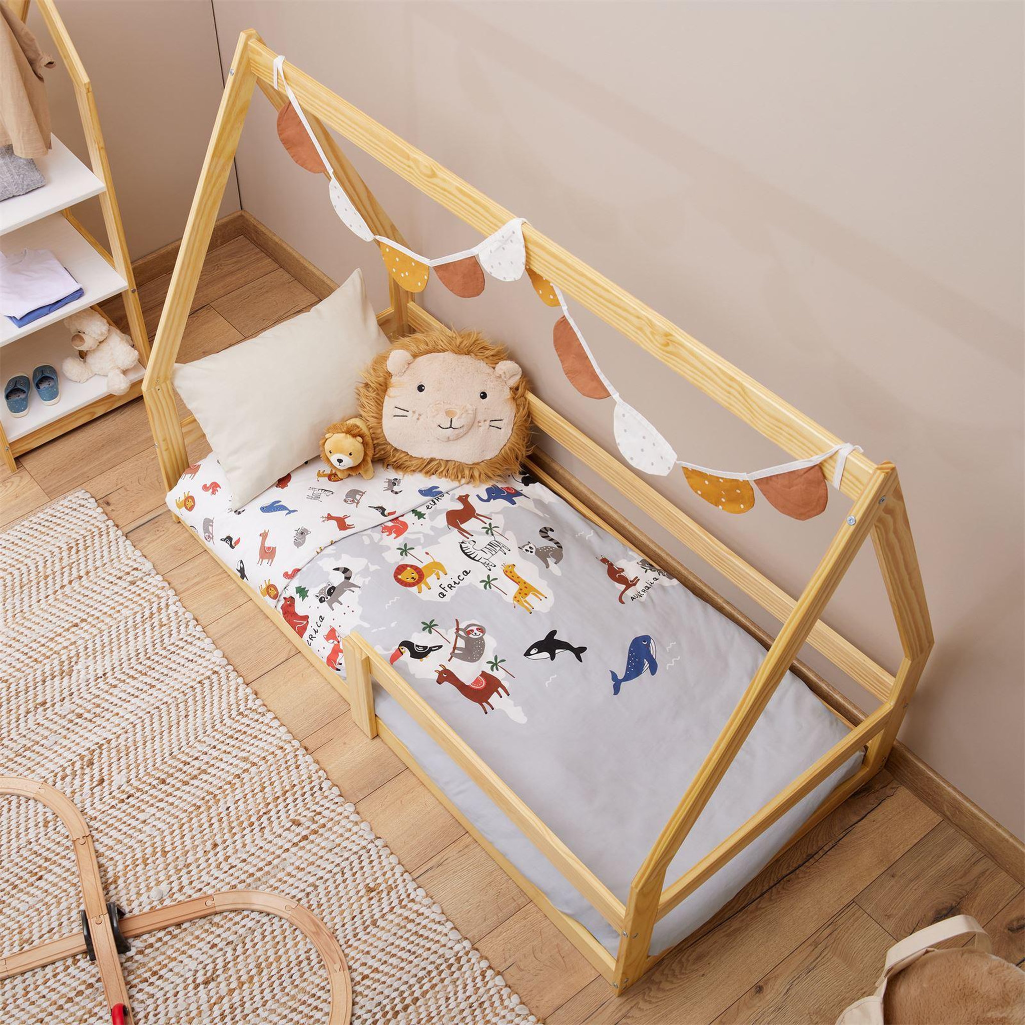 Voir la diapositive 4 : IDIMEX Lit cabane LUSIA 80 x 160 cm, en pin massif