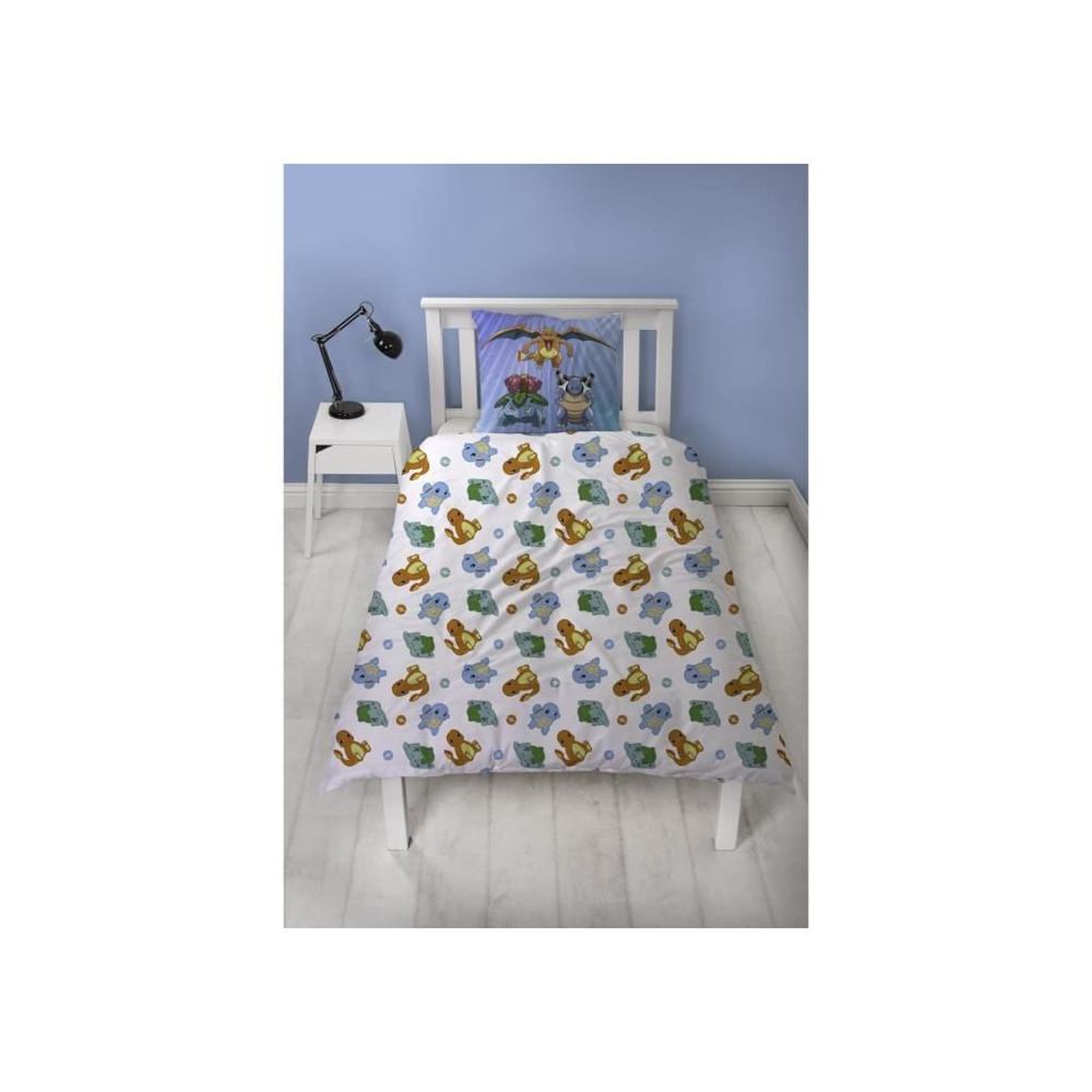 Voir la diapositive 4 : Pokemon Parure de lit réversible - POKEMON - Pikachu et Starter - Bleu - Microfibre - 1 housse de couette 140 x 200 cm + 1 taie 63 x 63