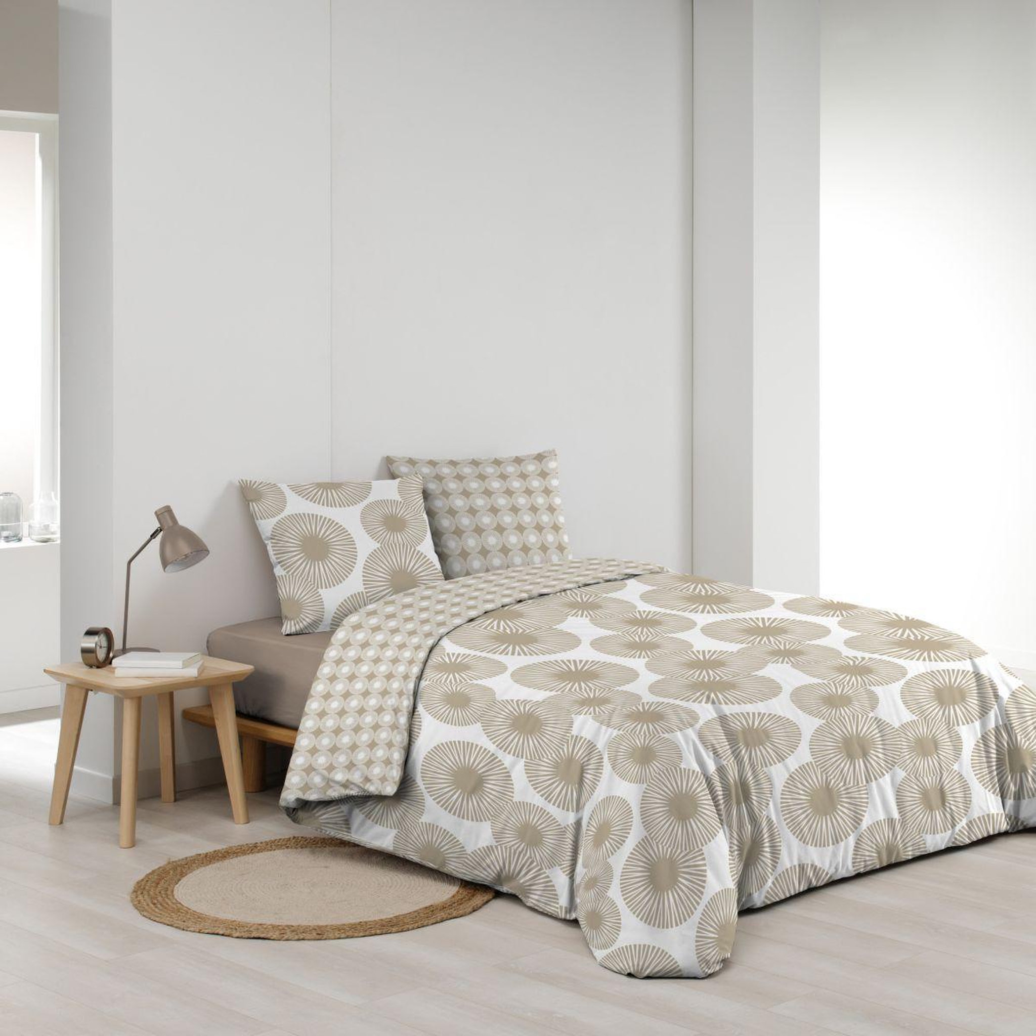 Voir la diapositive 2 : Douceur d'Intérieur Parure de lit 3 pièces  nebulla  260x240cm beige