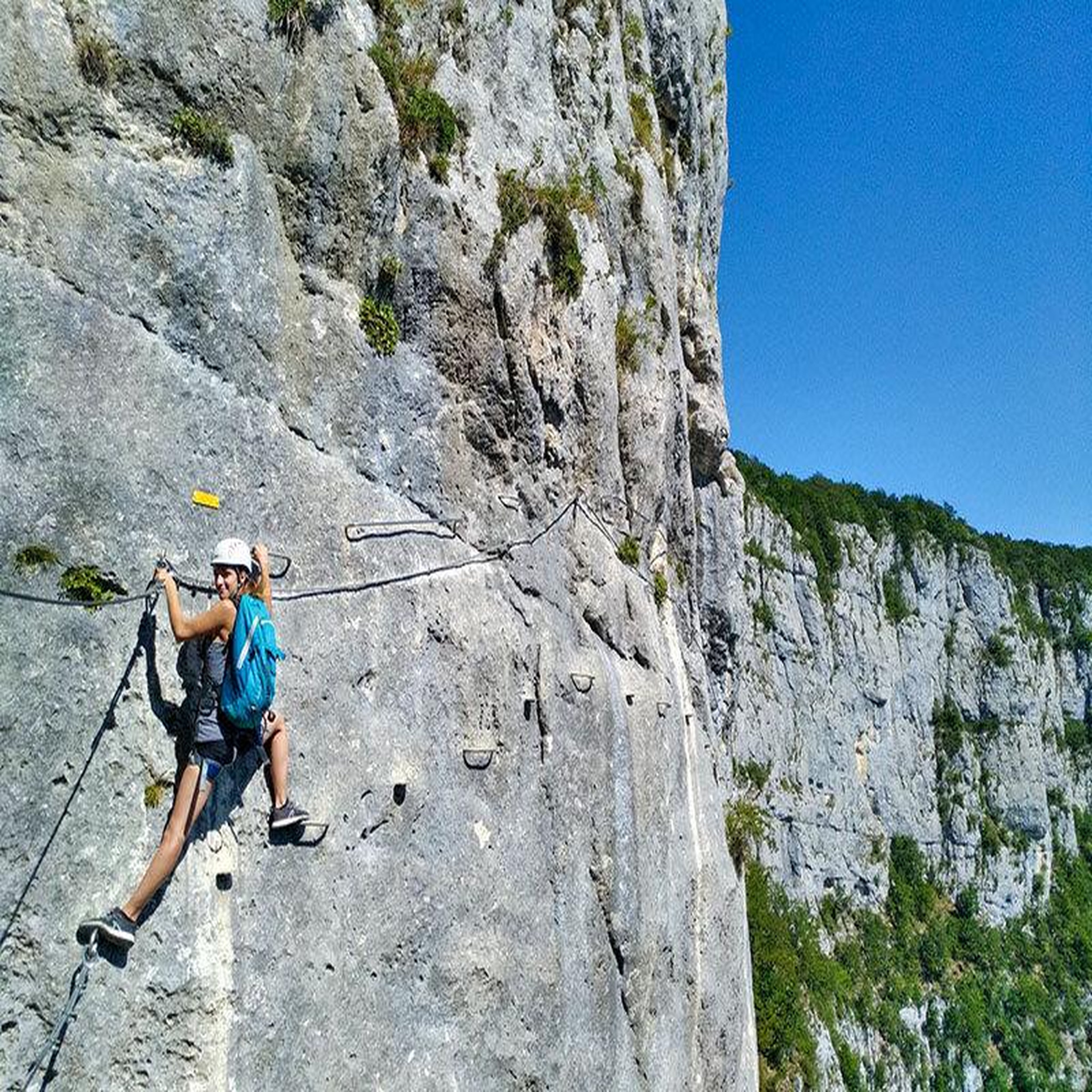 Voir la diapositive 4 : Smartbox Parcours via ferrata de la tour du jallouvre près de megève pour 2 confirmés - coffret cadeau sport & aventure
