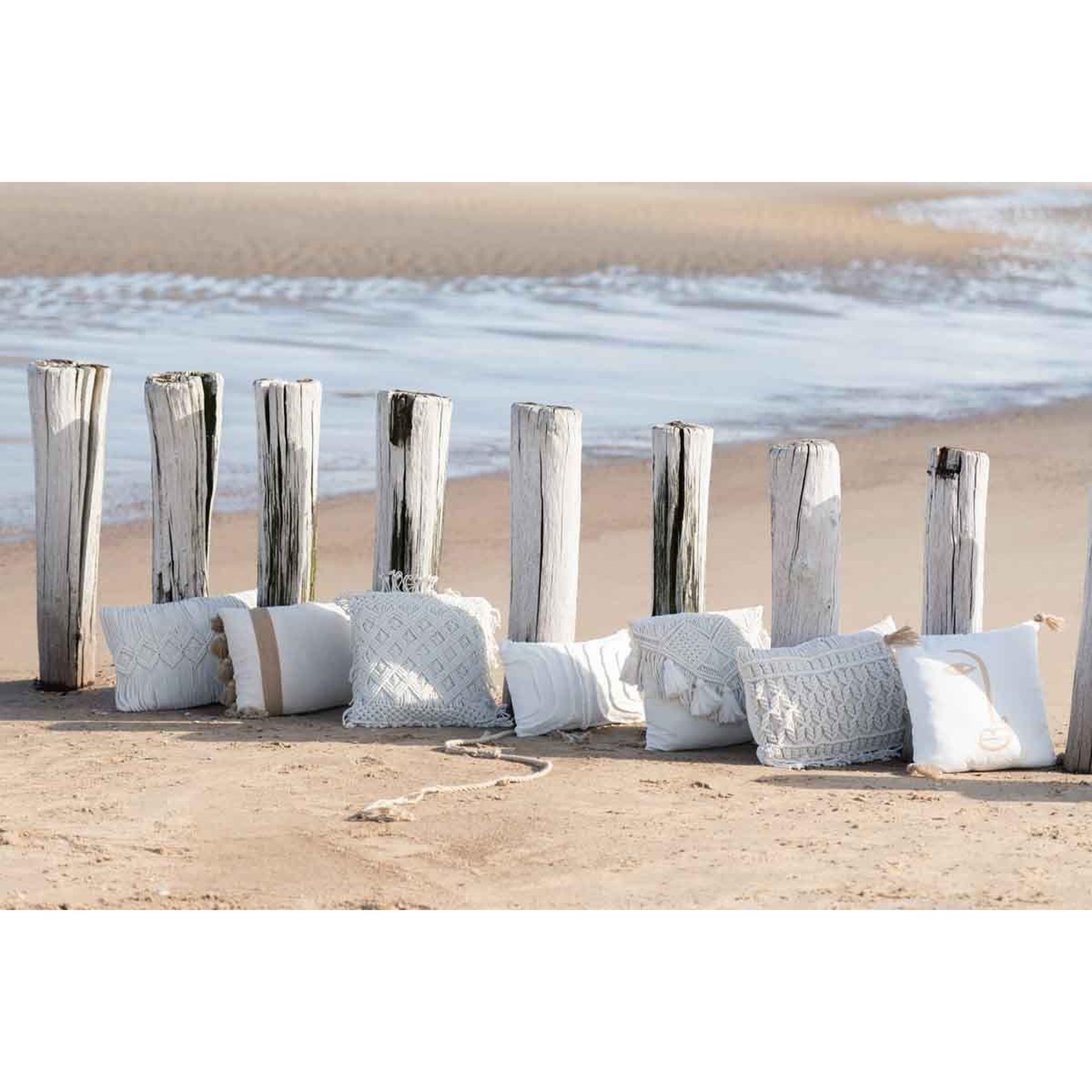 Voir la diapositive 3 : J-LINE Coussin déco  cosy losange  45x45cm ivoire