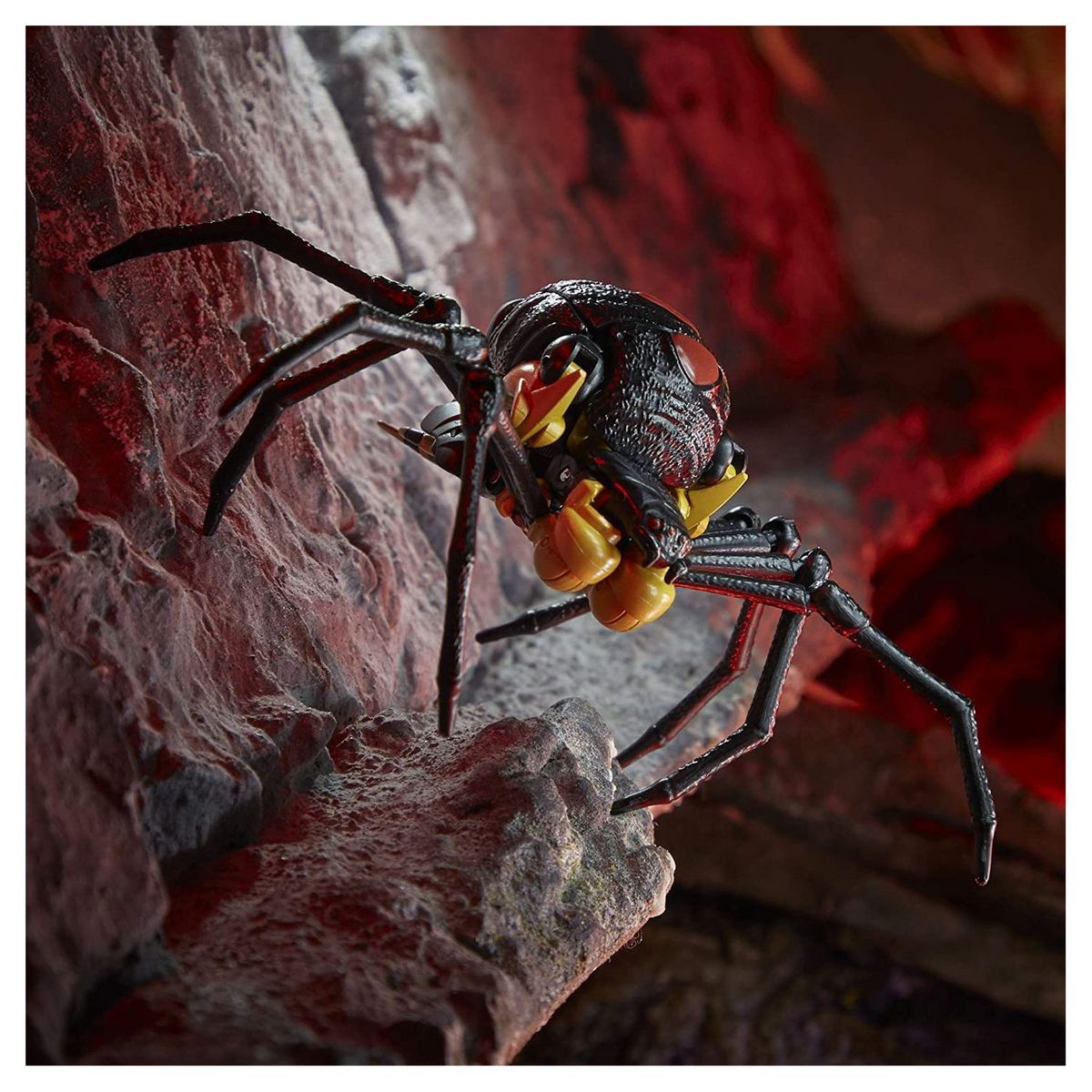 HASBRO Transformers Générations Kingdom War for Cybertron - Blackarachnia