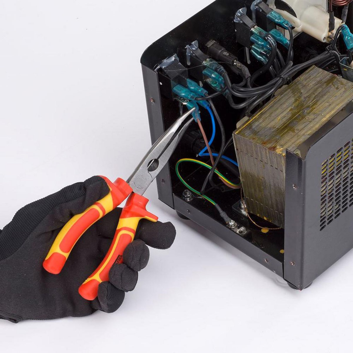 KREATOR Pince isolée à bec long coudé 200mm Kreator