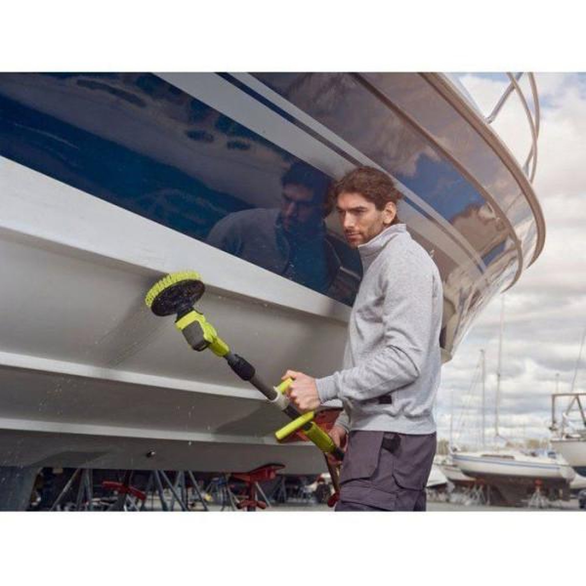 Voir la diapositive 6 : Ryobi RYOBI Brosse télescopique 18V ONE+ nettoyage multisurface - batterie 2Ah + chargeur - R18TPS-120G