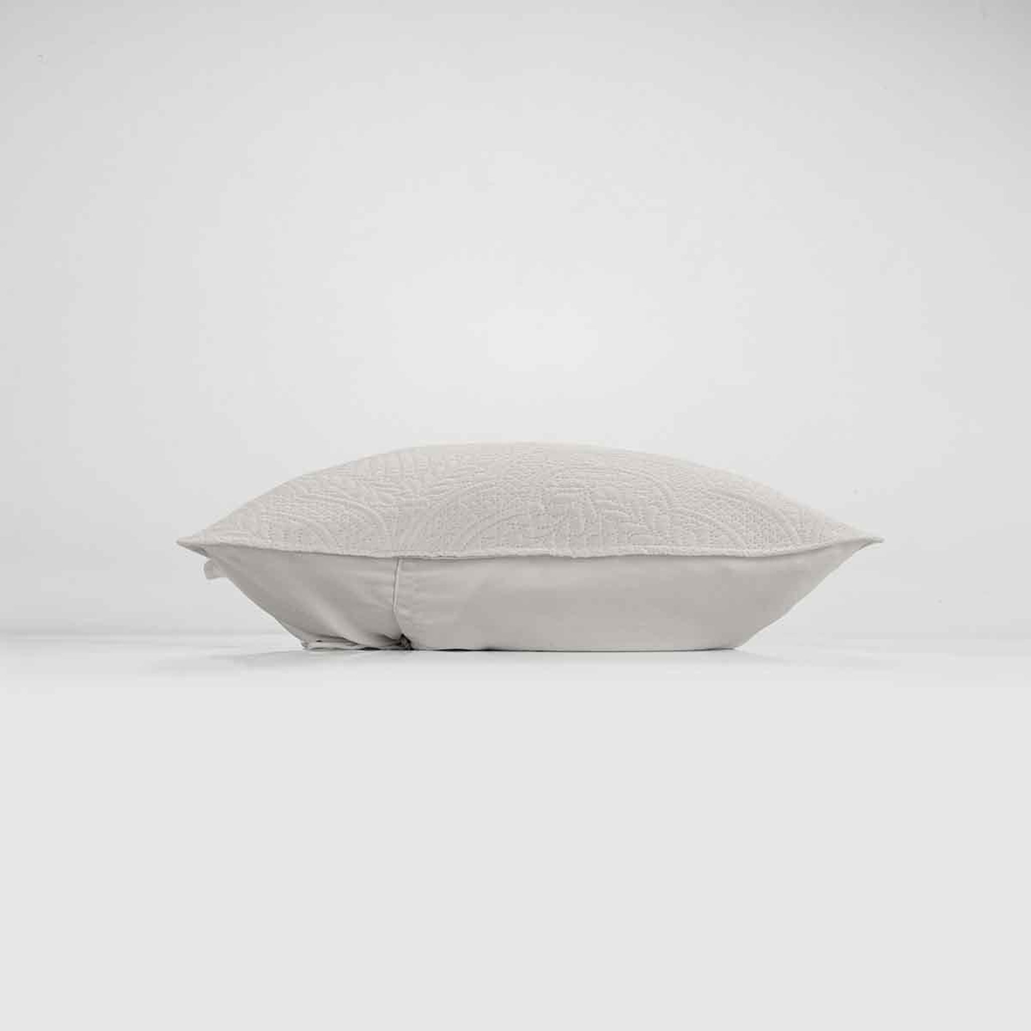 Voir la diapositive 2 : Douceur d'Intérieur Housse de coussin  romane  40x40cm lin