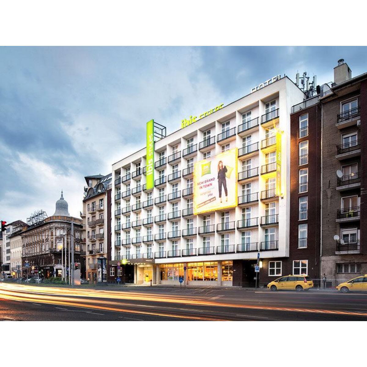 Smartbox Marché de Noël en Europe : 3 jours à Budapest pour profiter des fêtes - Coffret Cadeau Séjour