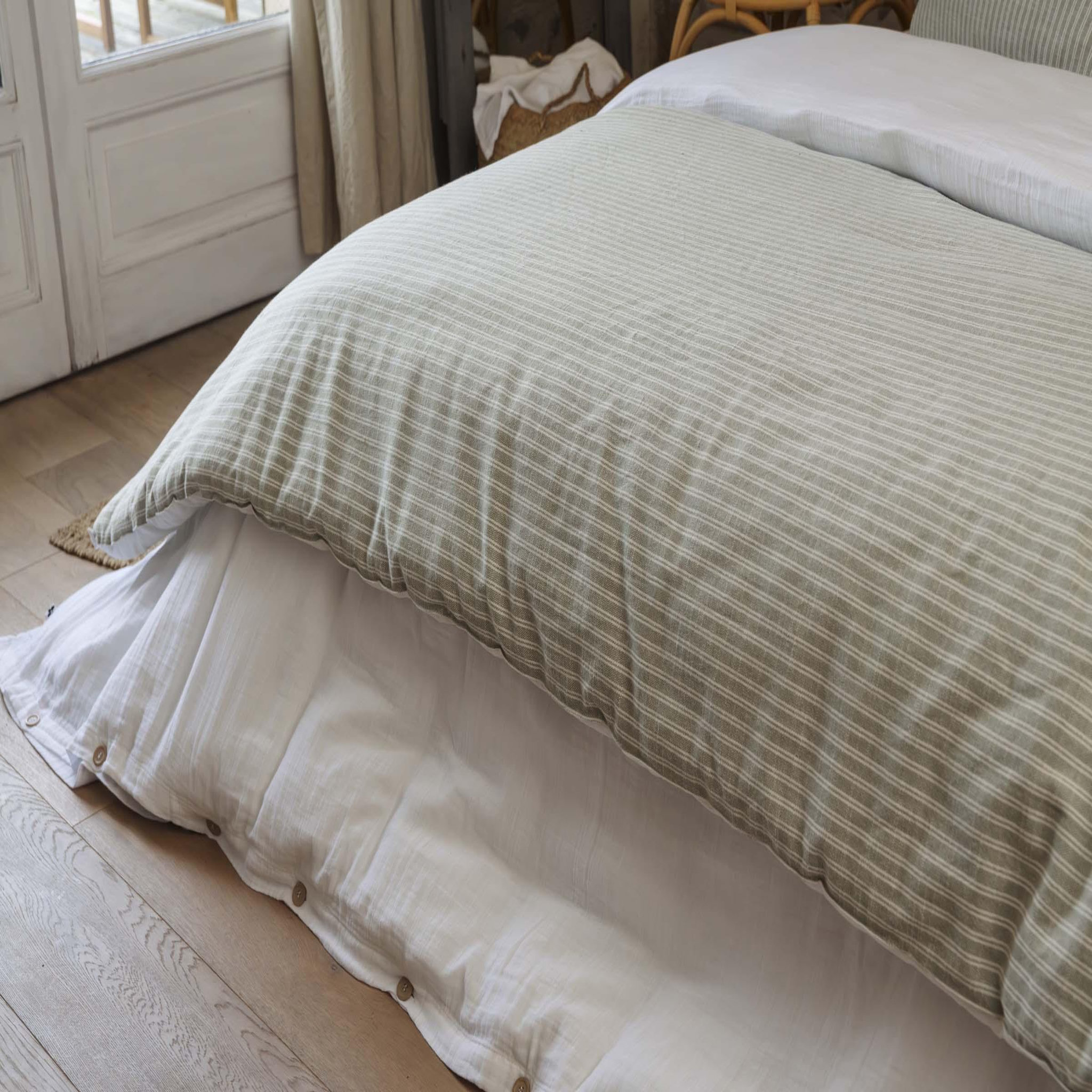 Voir la diapositive 3 : Eden Bout de lit texturé coton et percale teo