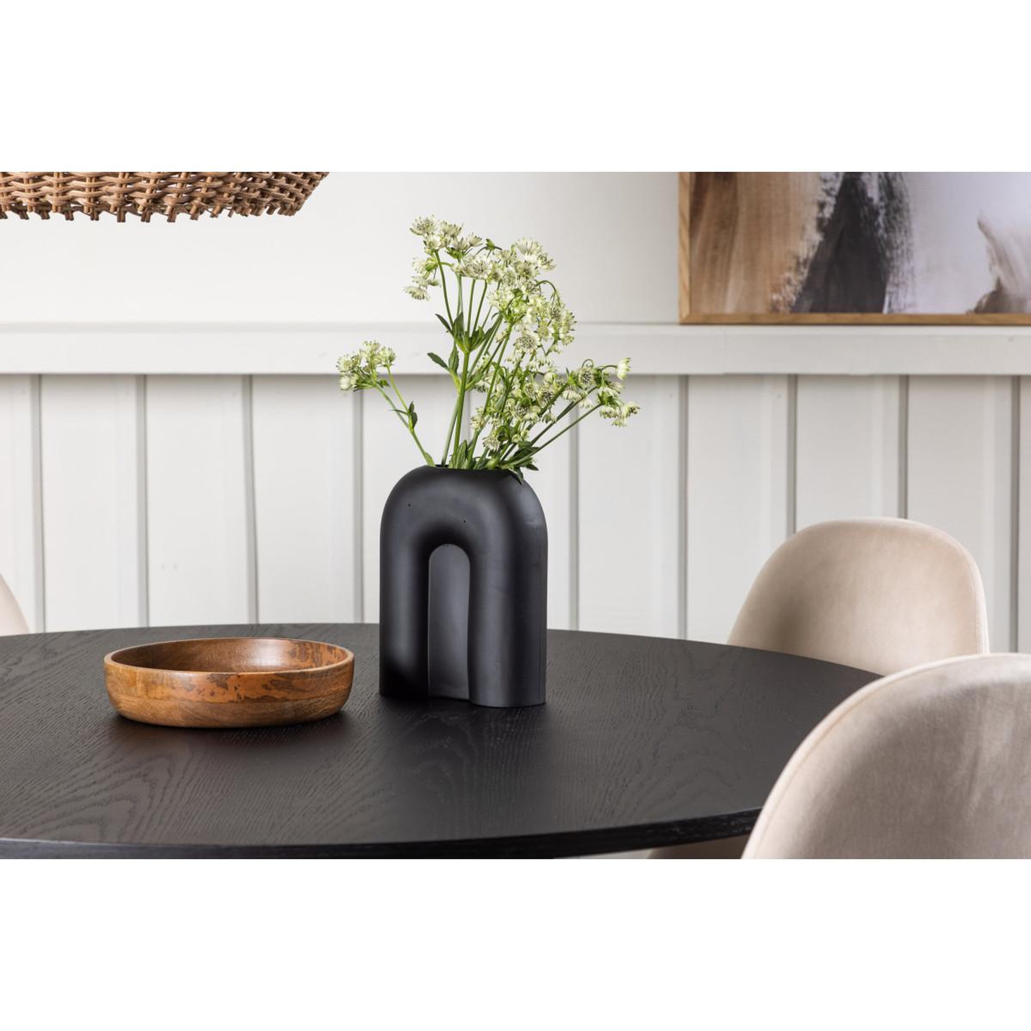 Voir la diapositive 5 : Paris Prix Ensemble table à manger & 4 chaises  bootcut & polar  110cm beige & noir