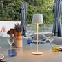 Voir la diapositive 2 : Lumisky Lampe de table sans fil - LUMISKY - KELLY WHITE - Aluminium blanc - LED blanc dimmable - Rechargeable - H38 cm