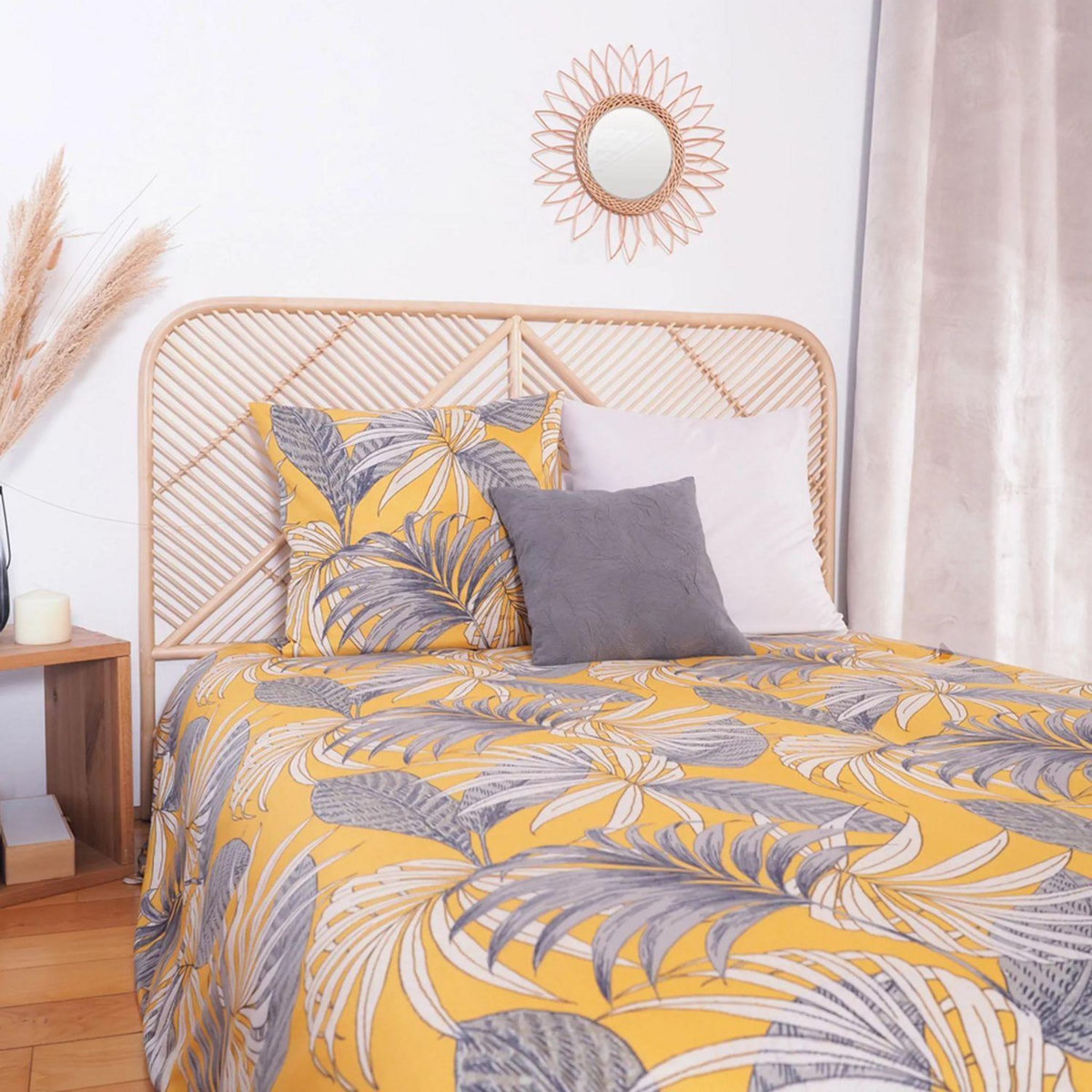 COTE DECO Parure de lit Adelanto - Microfibre 72 g/m² - 220 x 240 cm - Jaune