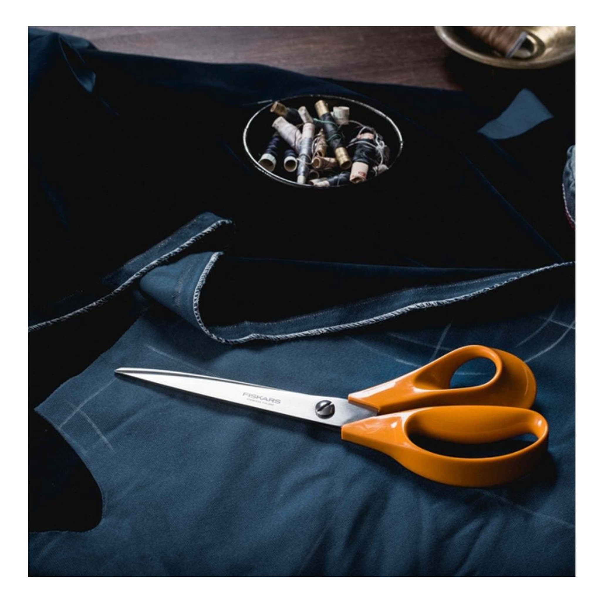 Voir la diapositive 2 : Fiskars Ciseaux professionnel droitier 25cm - 1075038