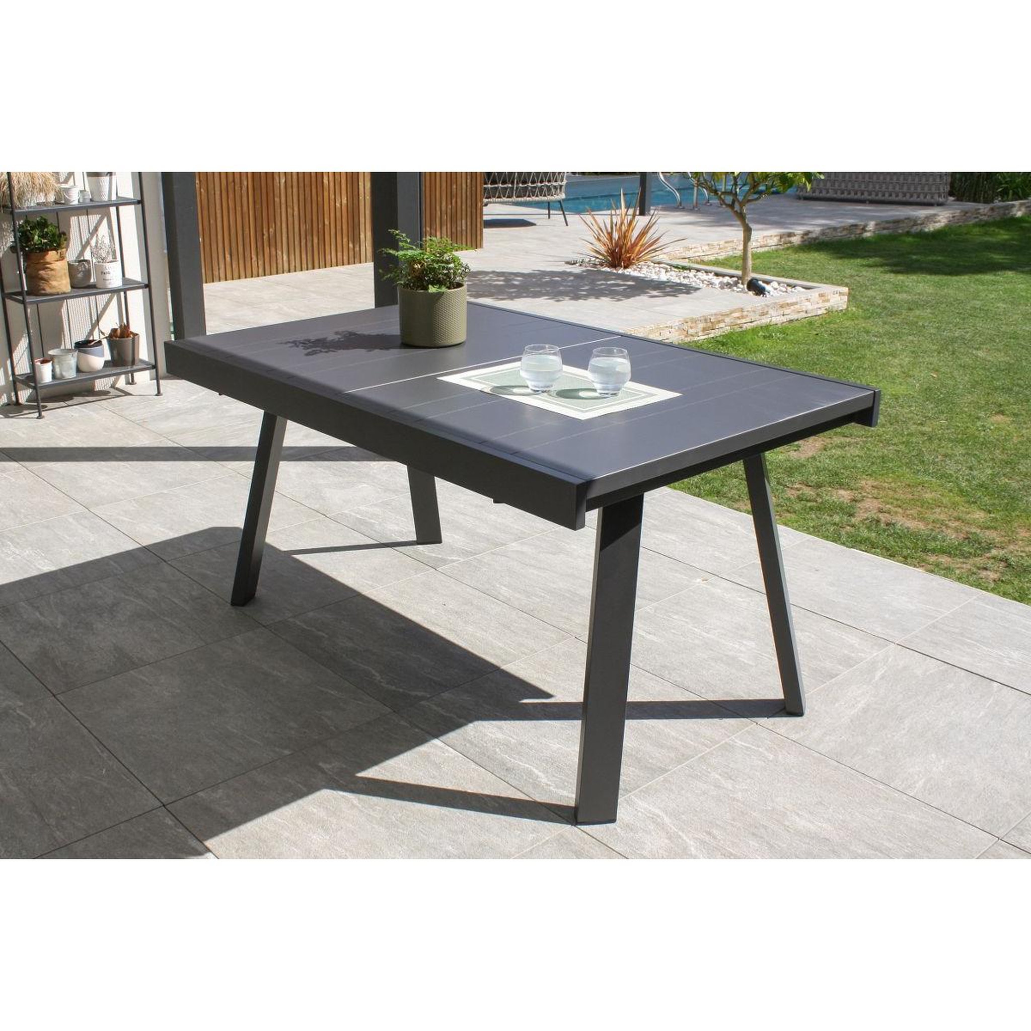 Voir la diapositive 4 : DCB GARDEN Ensemble Table de Jardin & 4 Chaises  Stockholm  150-225cm Gris Anthracite