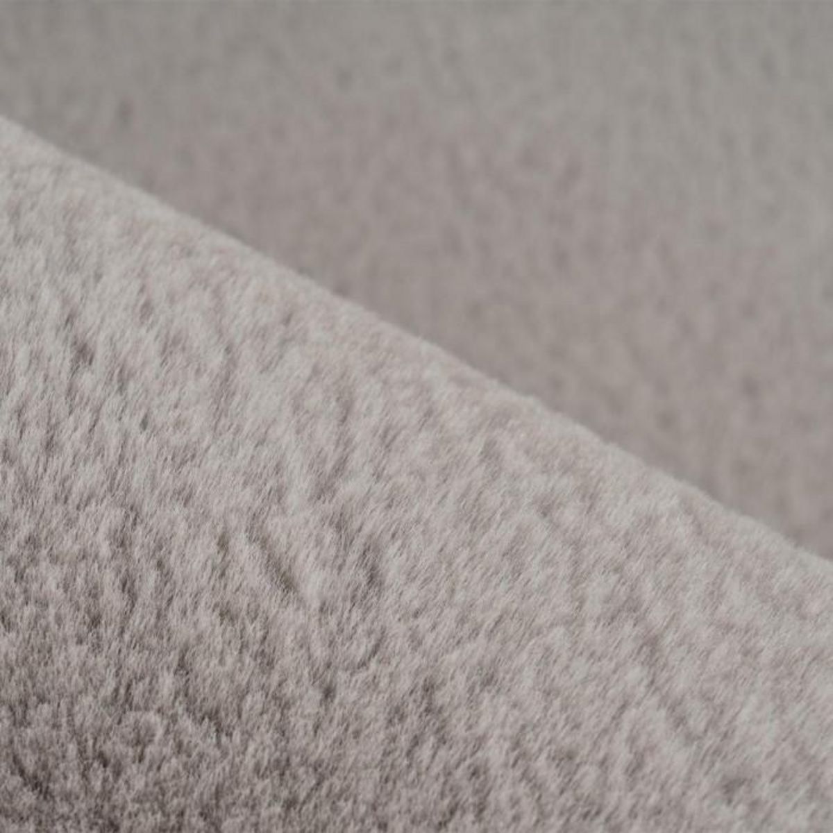 Paris Prix Tapis Uni Rond Doux à Poils Longs  Rabbit  Argent