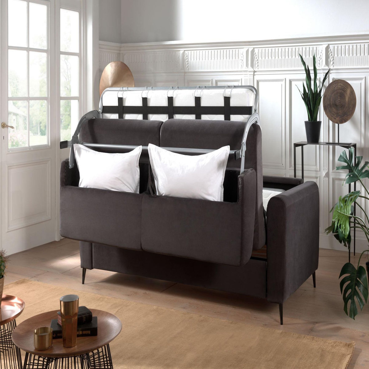 LISA DESIGN Owen - canapé 3 places convertible express couchage quotidien 140 cm matelas 12 cm en velours
