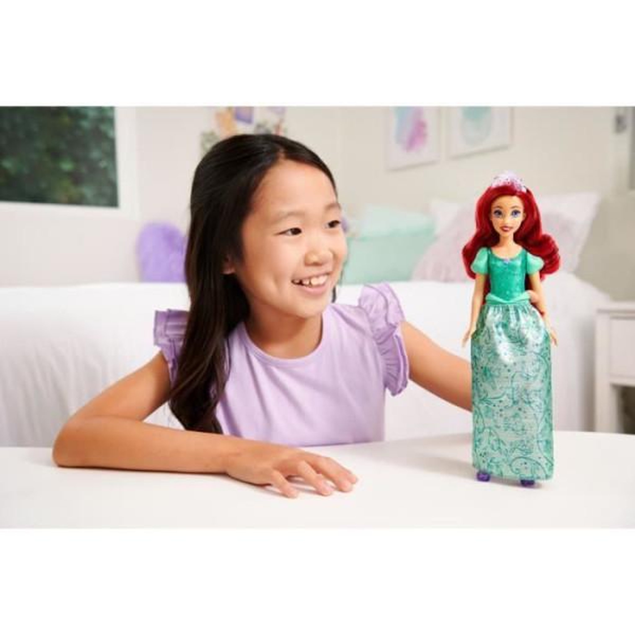 Voir la diapositive 3 : MATTEL Ariel Poupée 29 cm, Mattel Poupée Disney Princesses habillage et accessoires HLW10