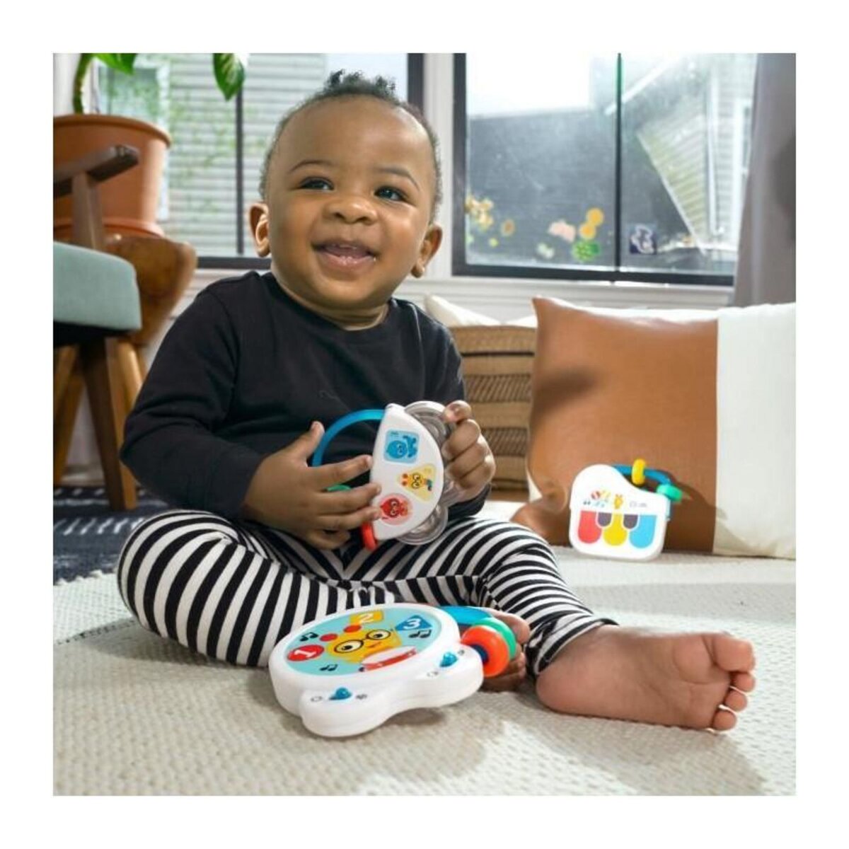 BABY EINSTEIN BABY EINSTEIN Set de 3 jouets musicaux Small Symphony, 3 instruments, bouliers inclus, contrôle du volume