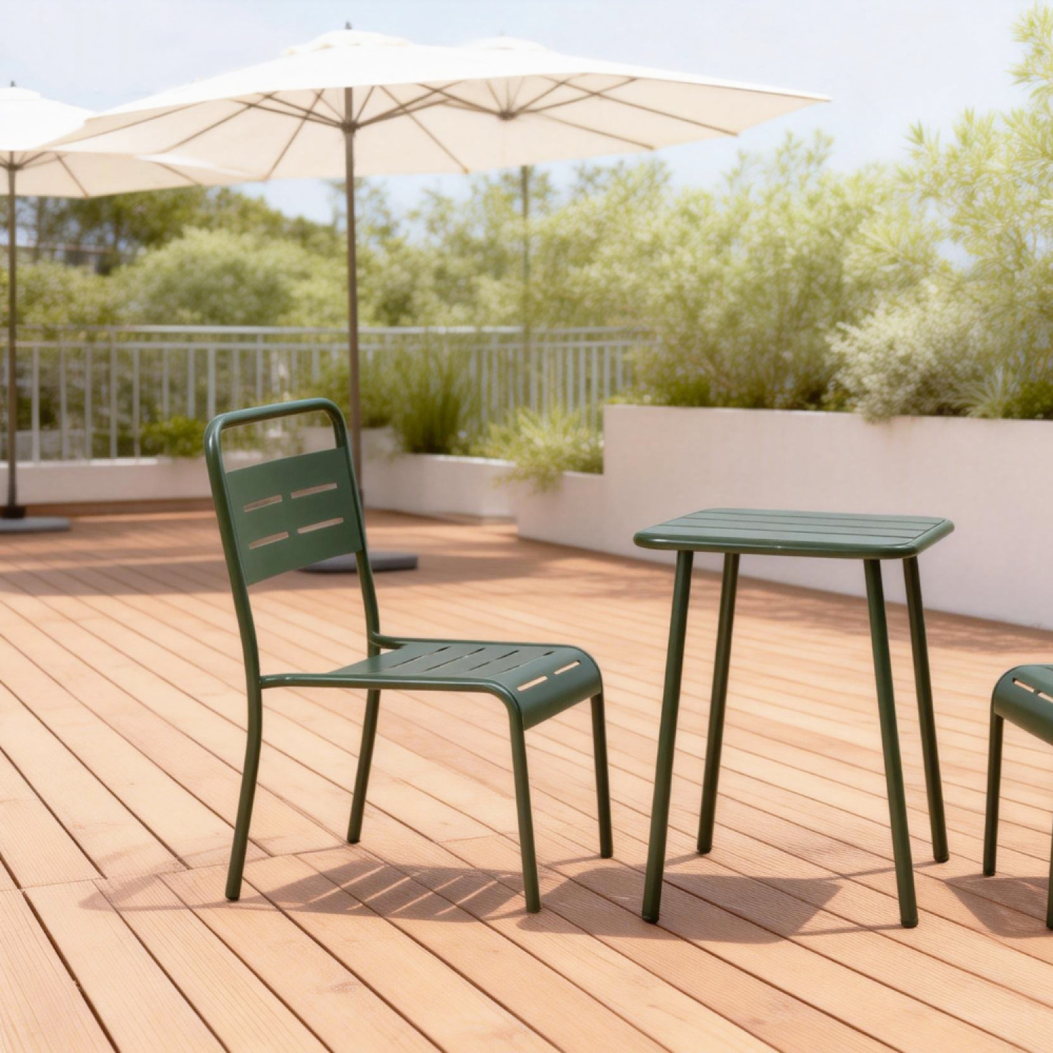 Voir la diapositive 4 : CONCEPT USINE Table carrée 2 places 50x50cm vert bergame