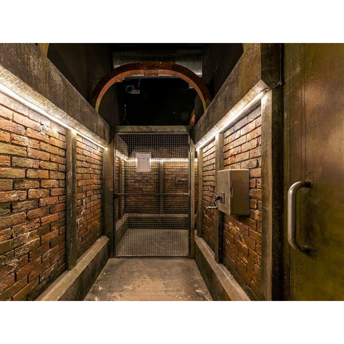 Smartbox Session immersive d'escape game Batman d'1h pour 3 personnes - Coffret Cadeau Sport & Aventure