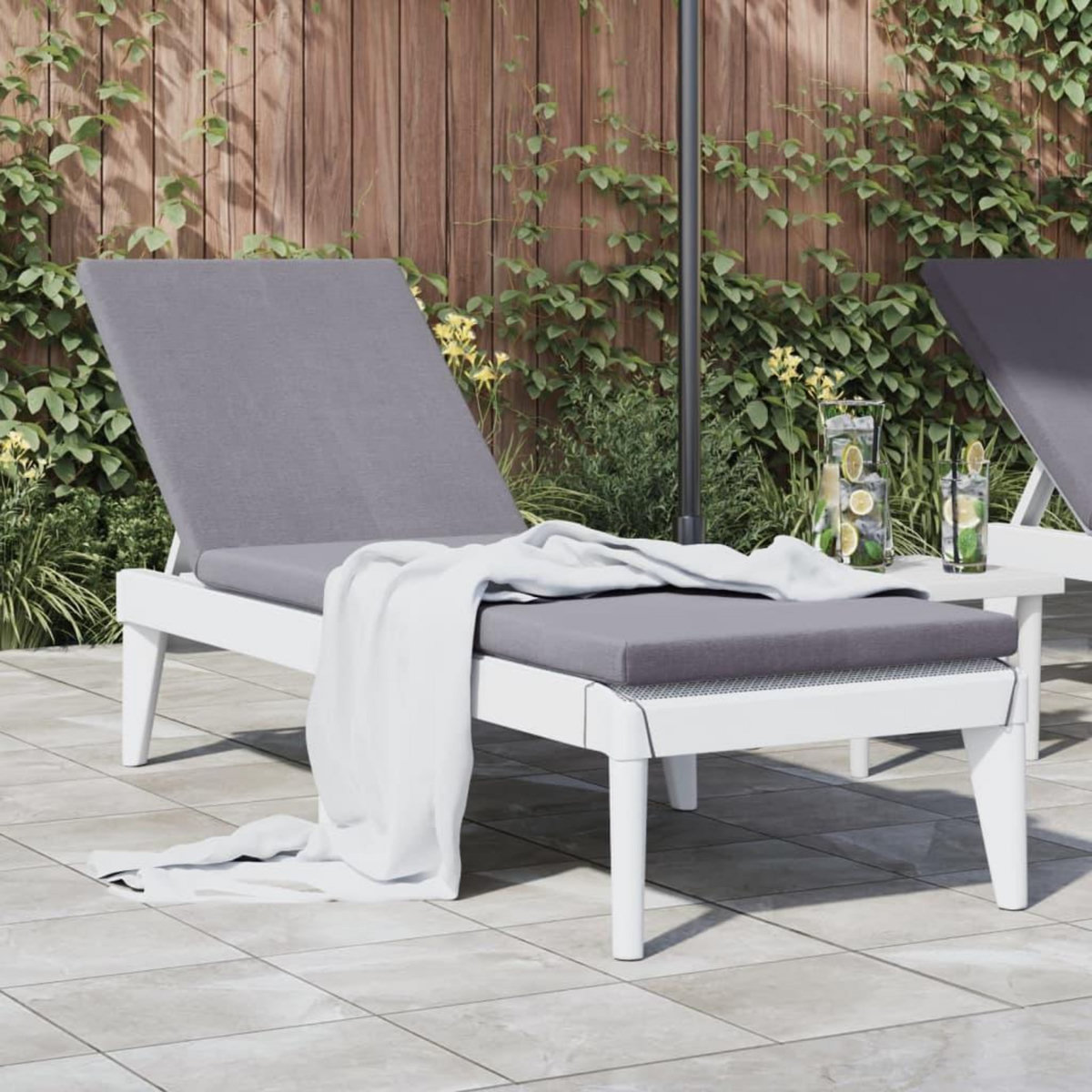 VIDAXL Chaise longue blanc 186x60x29 cm PP