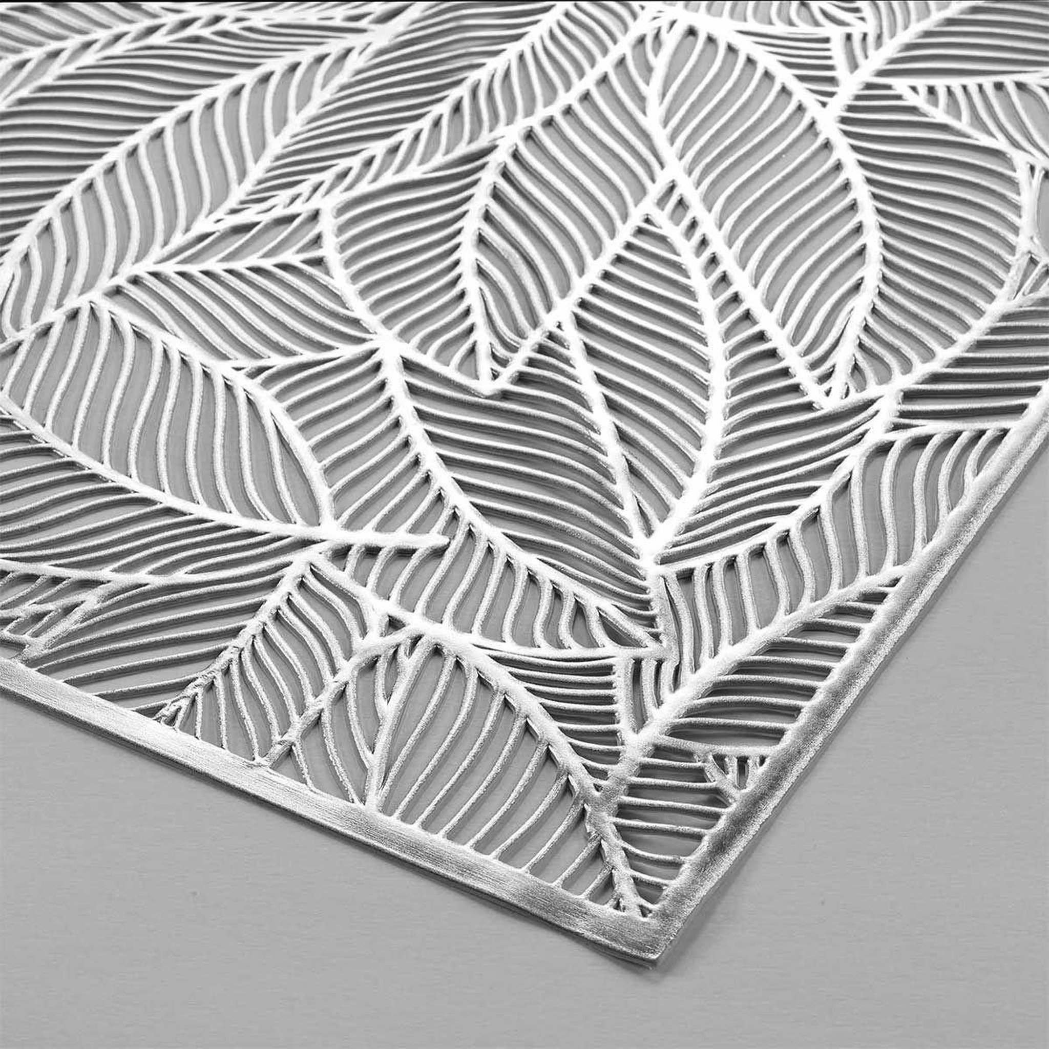Voir la diapositive 2 : Douceur d'Intérieur Set de table ajouré  orphée  30x45cm argent
