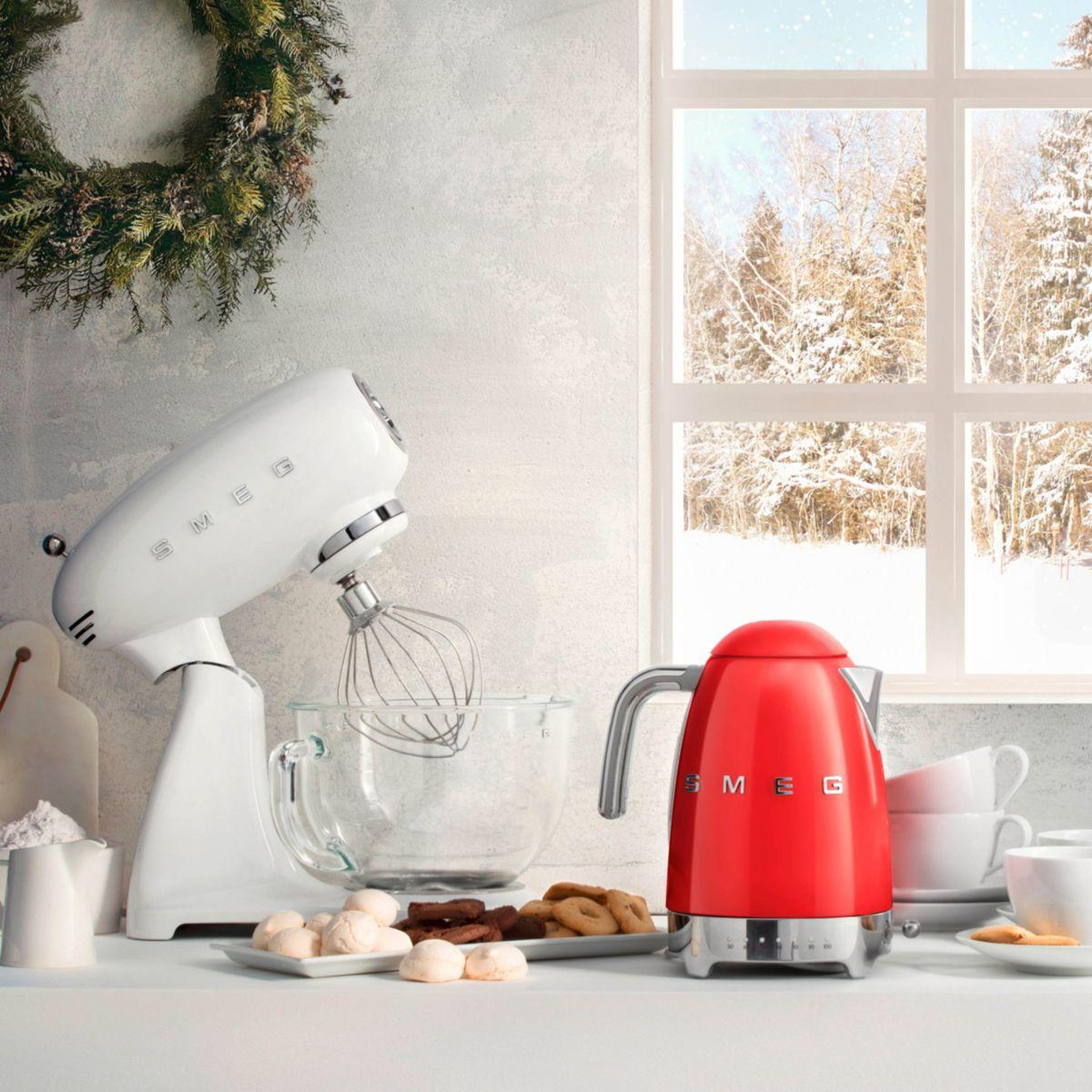 Voir la diapositive 5 : SMEG Bouilloire klf04rdeu rouge