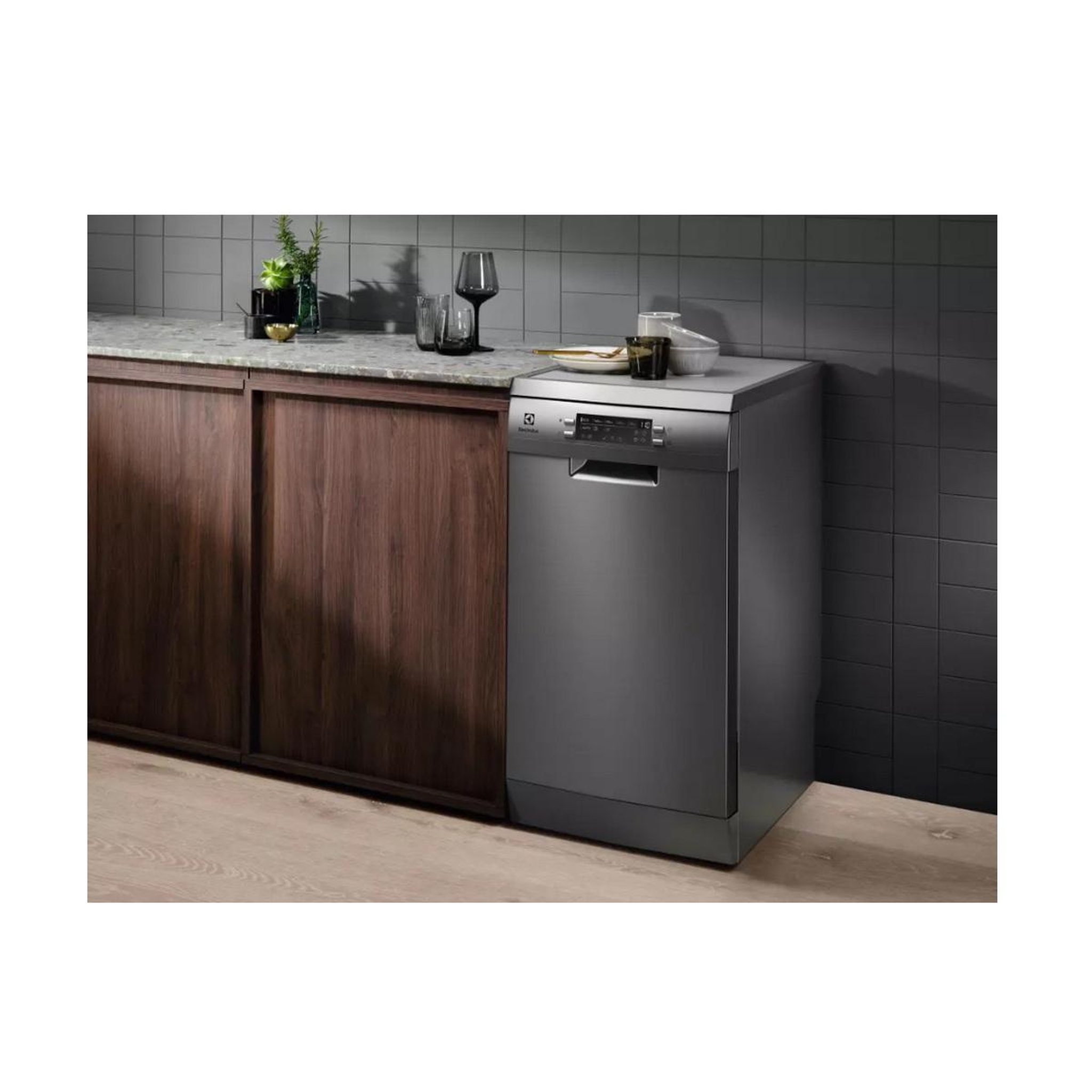 Voir la diapositive 4 : ELECTROLUX Lave-vaisselle 45cm 10 couverts 46db inox - ESA63200SX