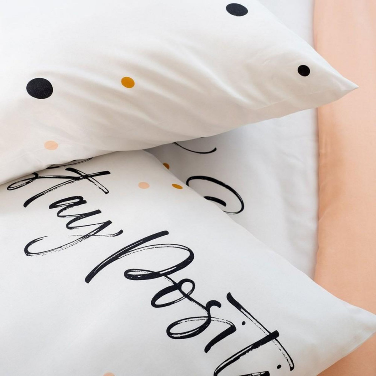COTE DECO Housse de couette 240x220 Positive + 2 taies microfibre