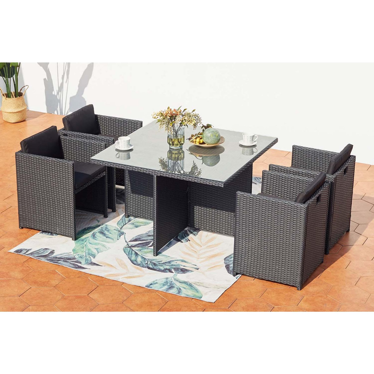 CONCEPT USINE Table et chaises 4 places encastrables en résine noir-noir MIAMI