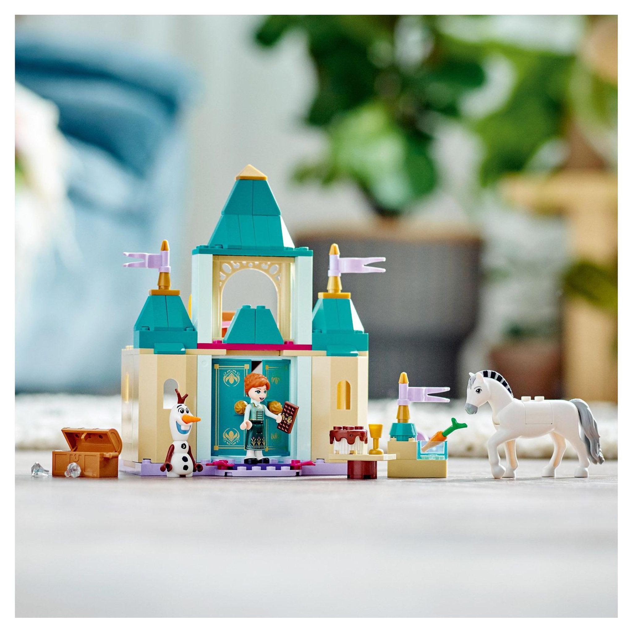 Voir la diapositive 7 : LEGO Reine des neiges 2 43204 Les jeux au château d'Anna et Olaf, Jouet Reine des Neiges