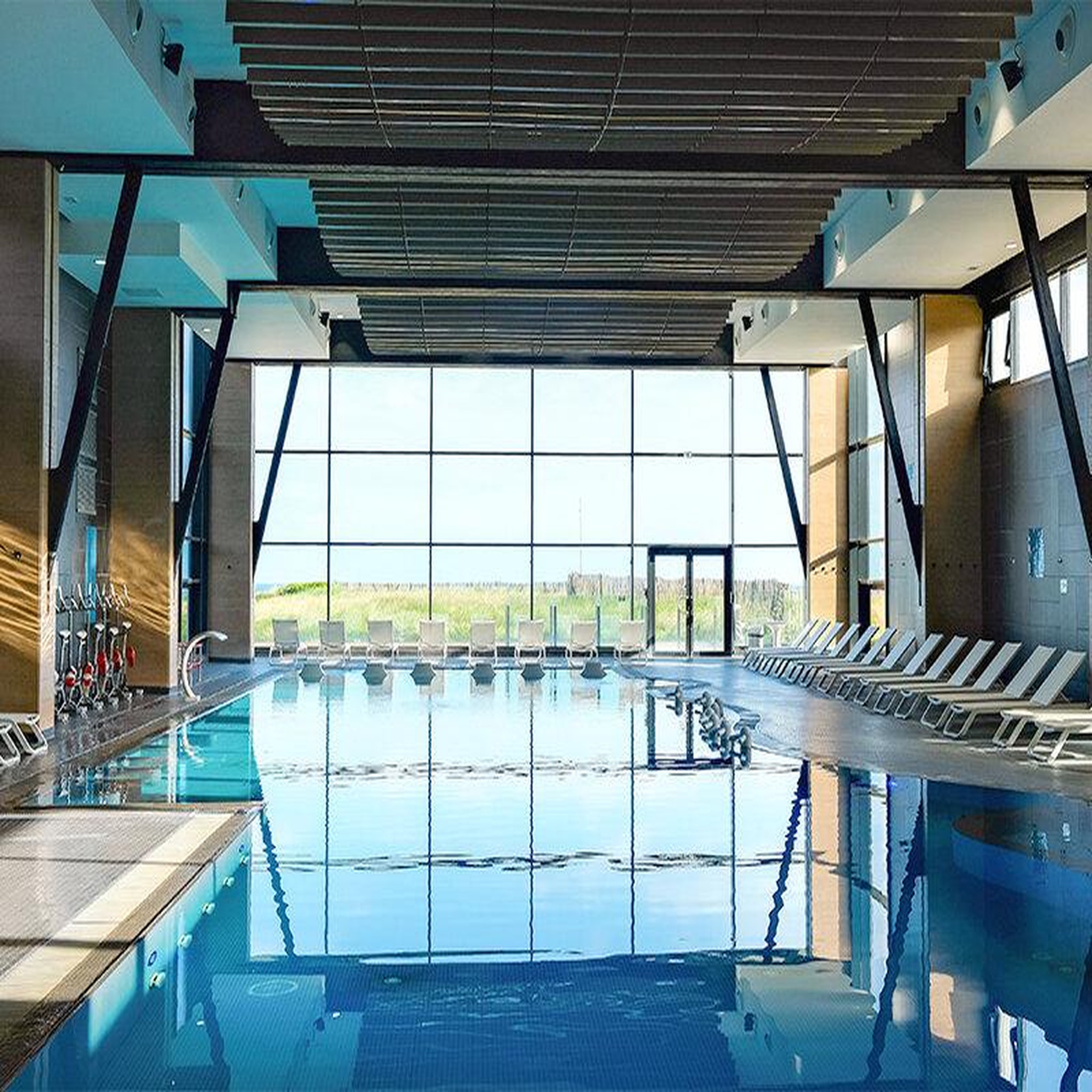 Voir la diapositive 5 : Smartbox Thalazur cabourg 4 étoiles : 1 nuit avec accès spa marin et dîner - coffret cadeau séjour