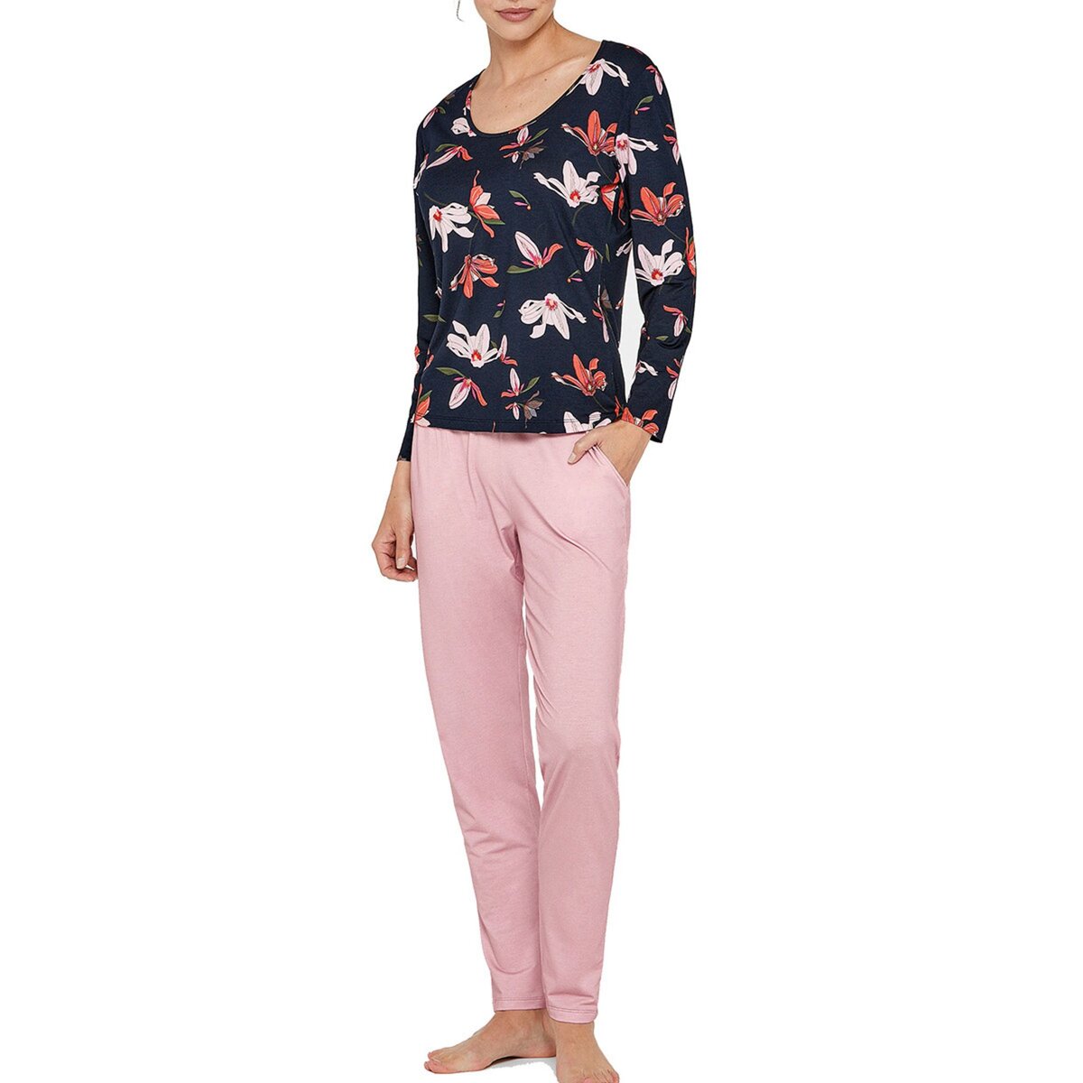 Pyjama femme Bloom rose et marine pas cher Auchan