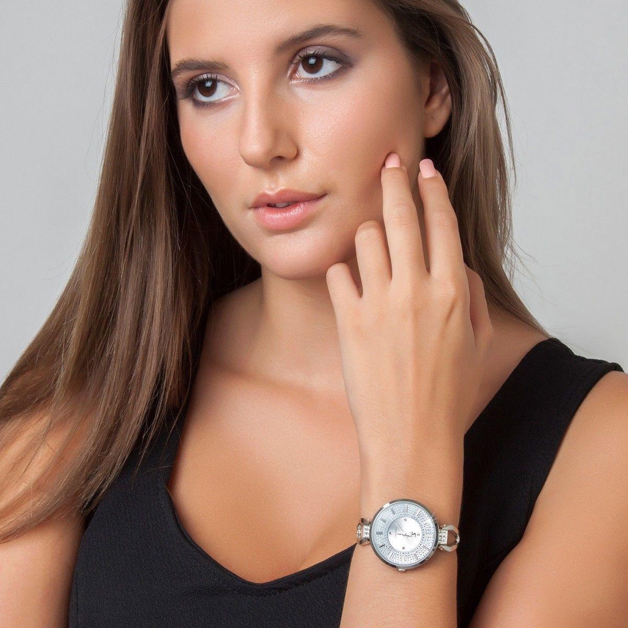 Voir la diapositive 2 : SC CRYSTAL Montre argentée Emilie SC Crystal ornée de 16 Cristaux scintillants et son sautoir arbre de vie