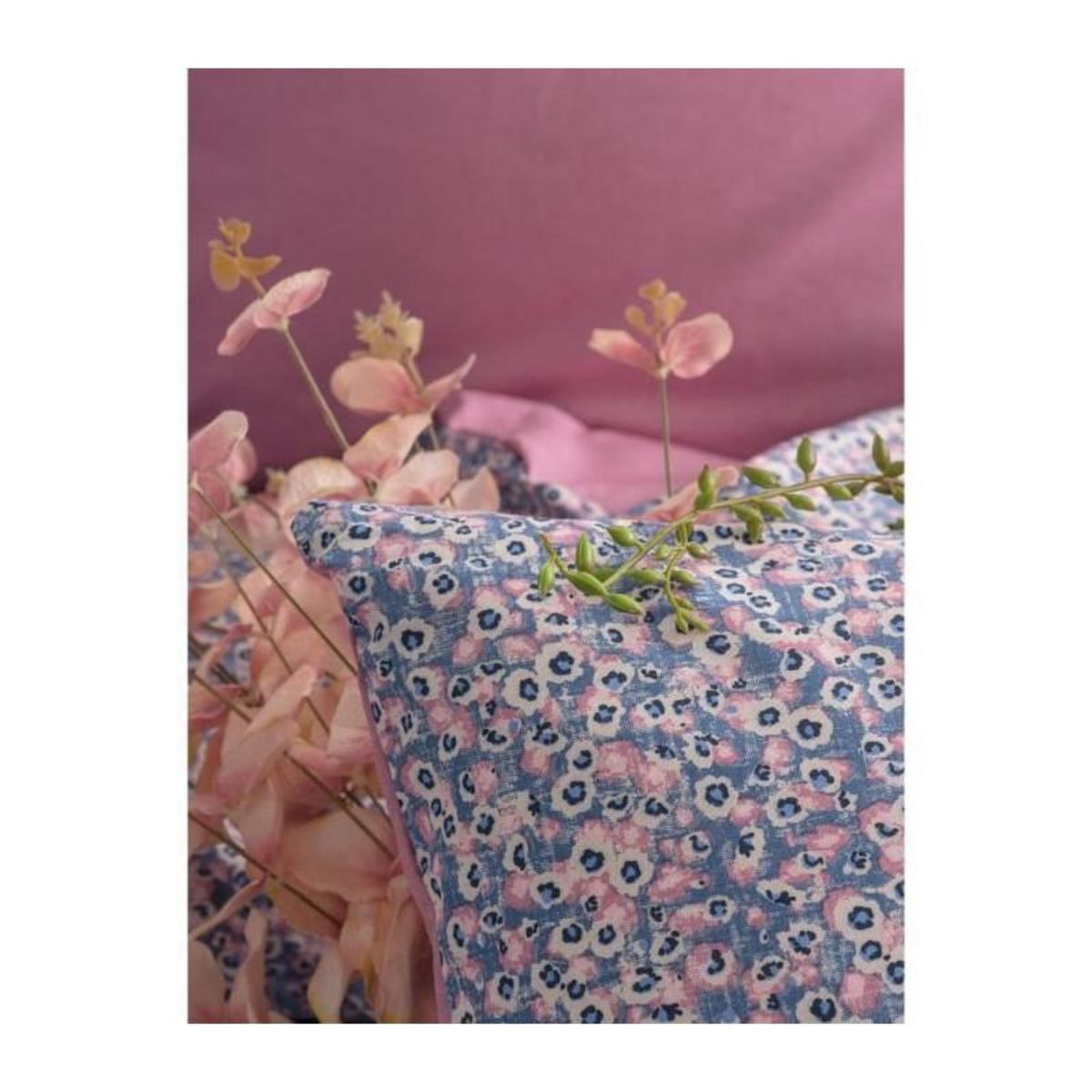 GENERIQUE Parure de lit - 129CTN64409 - 1 housse de couette 220 x 240 cm + 2 taies d'oreiller 60 x 60 cm - 100% coton ranforcé - Rose