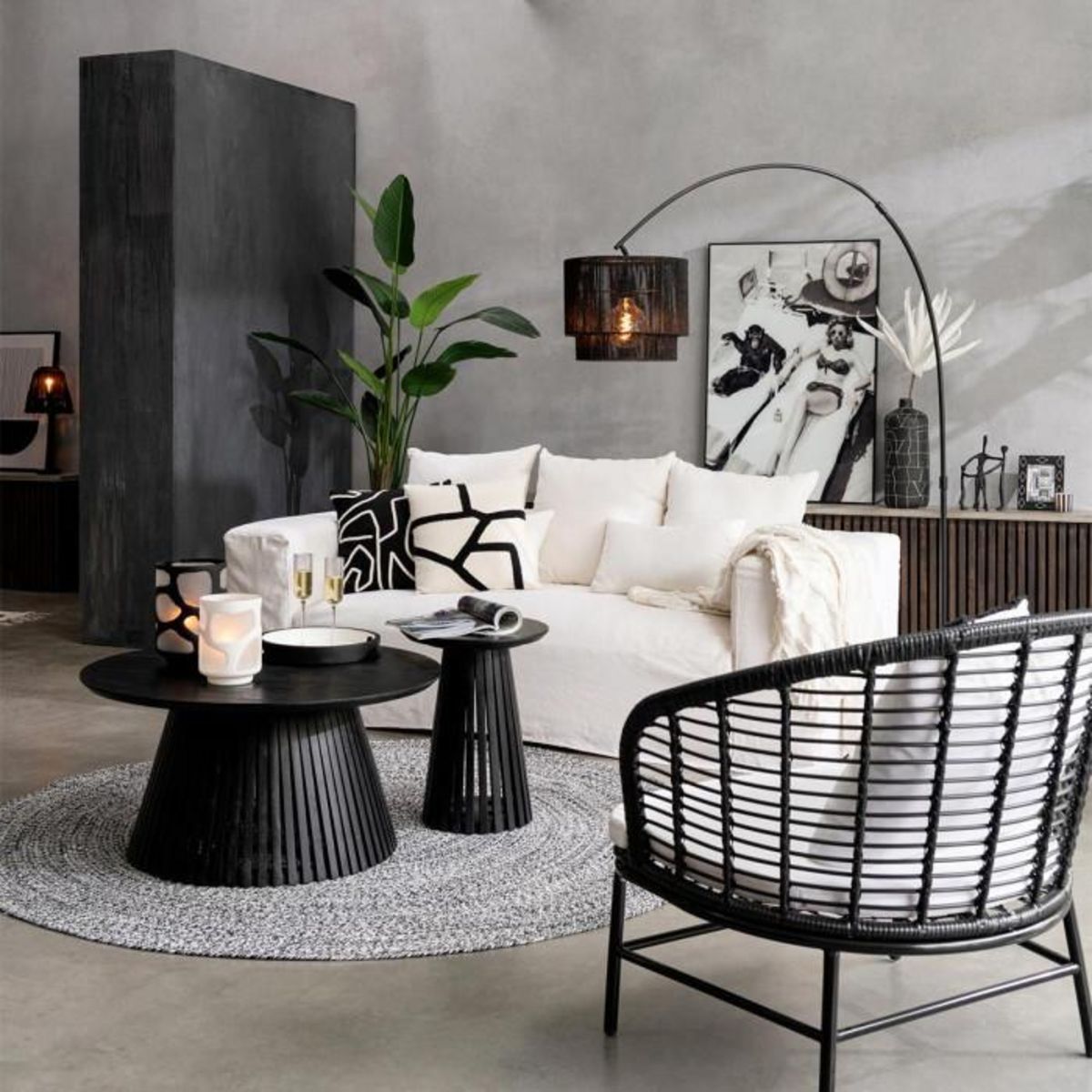 Paris Prix Table d'Appoint Design en Bois  Vincent  40cm Noir